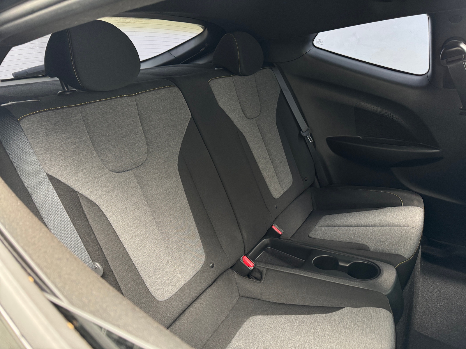Thumbnail: 2020 Hyundai Veloster - 6