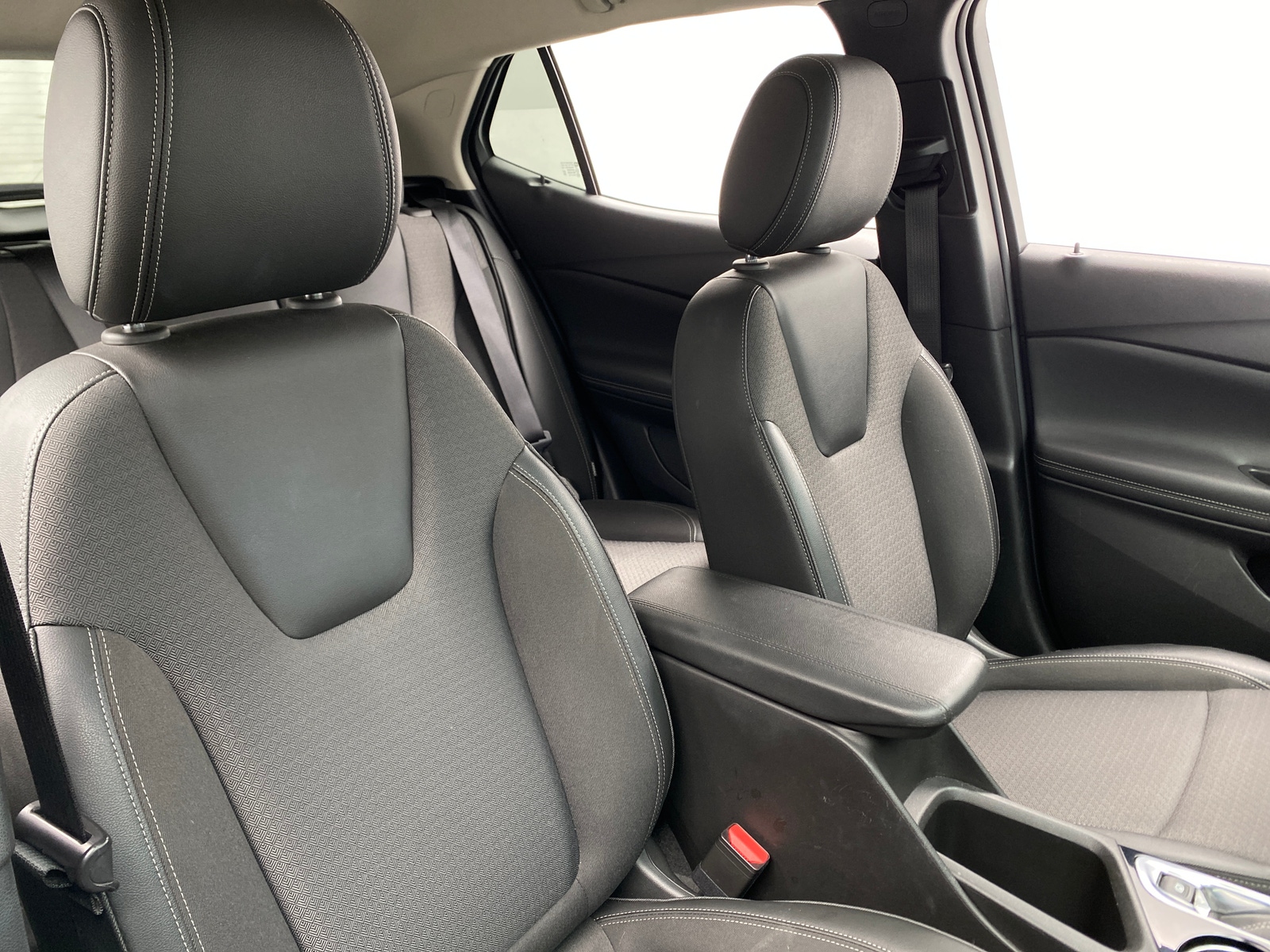 Thumbnail: 2025 Buick Encore GX - 2