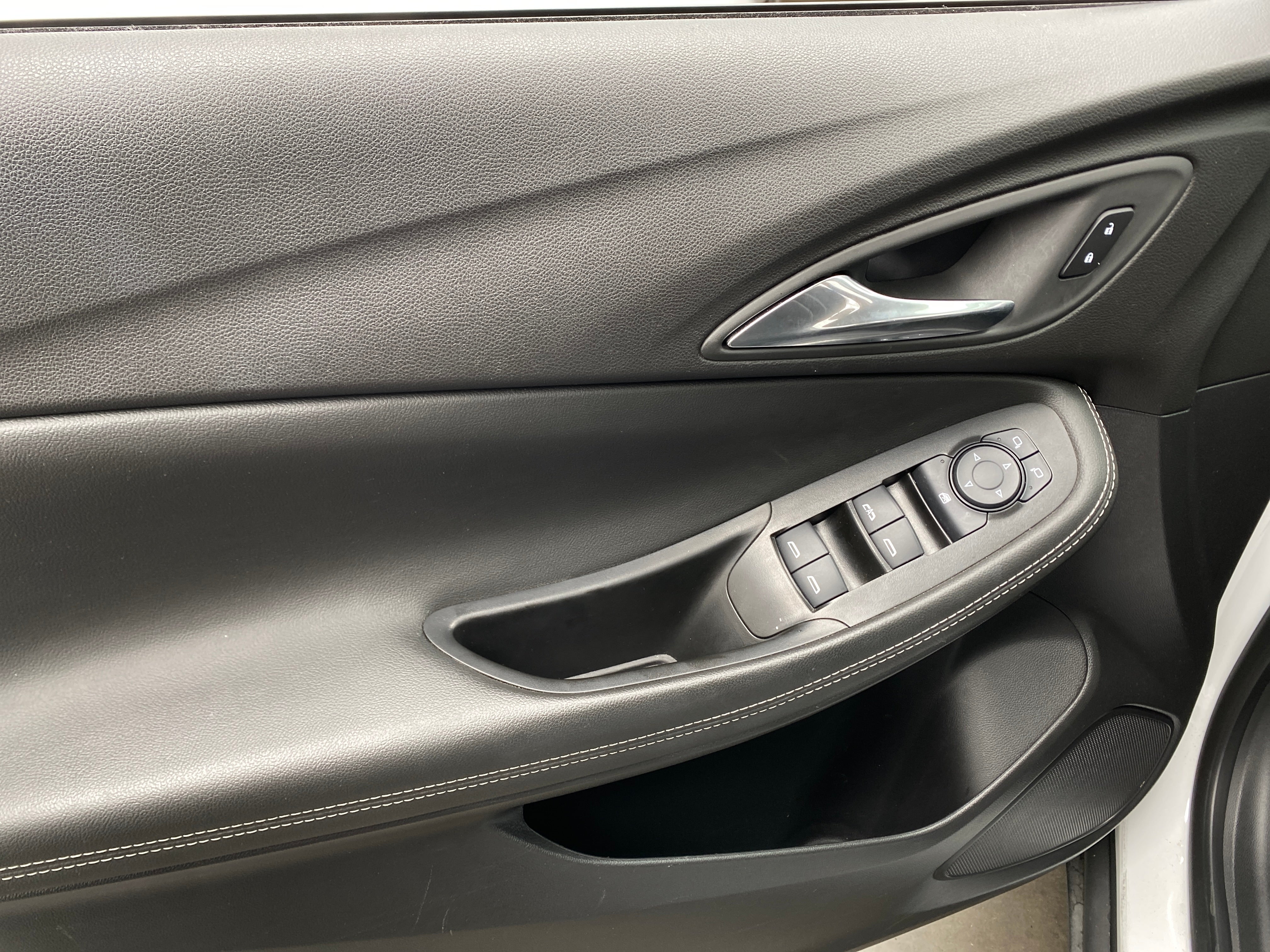 2025 Buick Encore GX Preferred - Photo 2