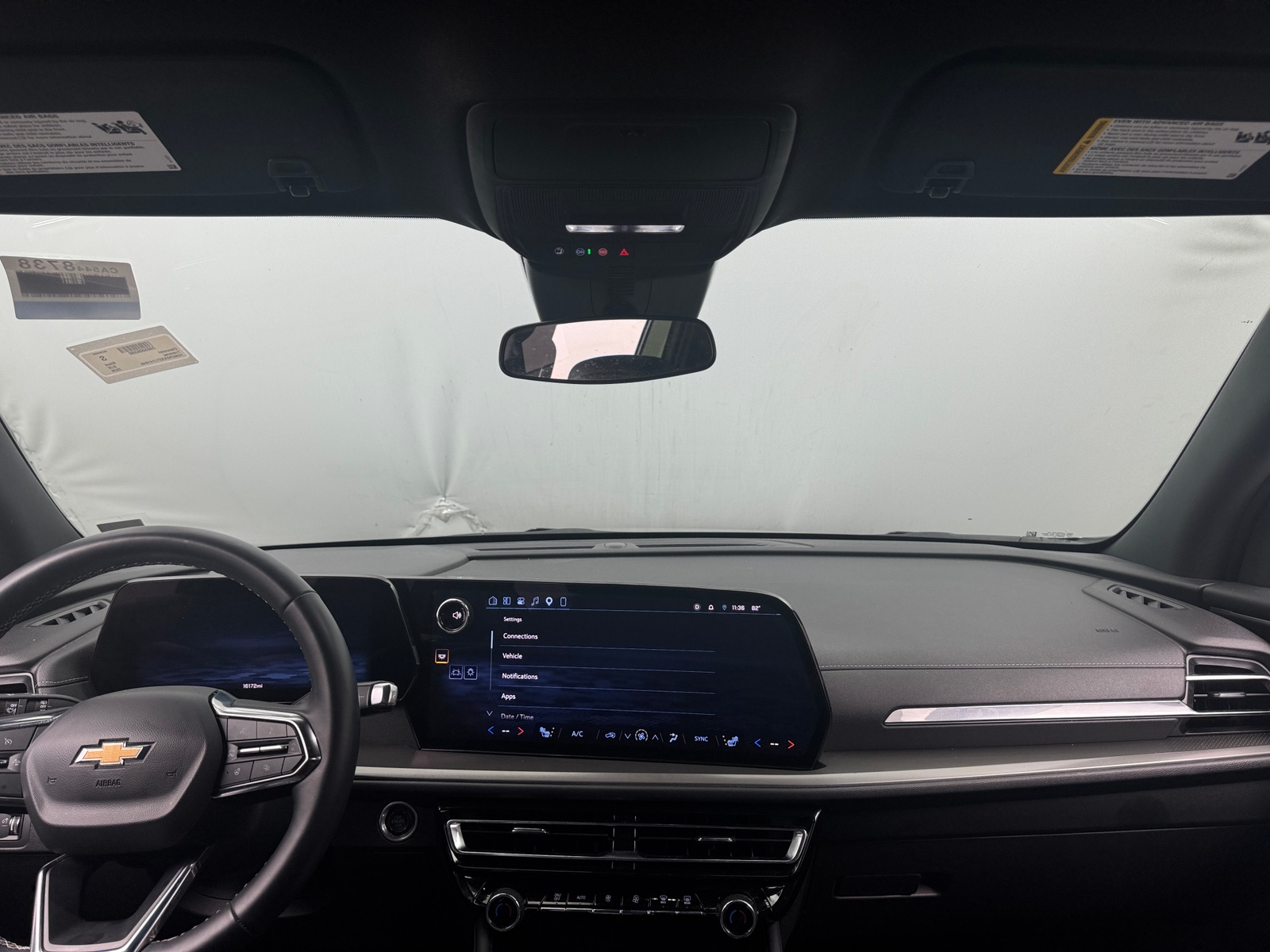 Thumbnail: 2026 Chevrolet Traverse - 3