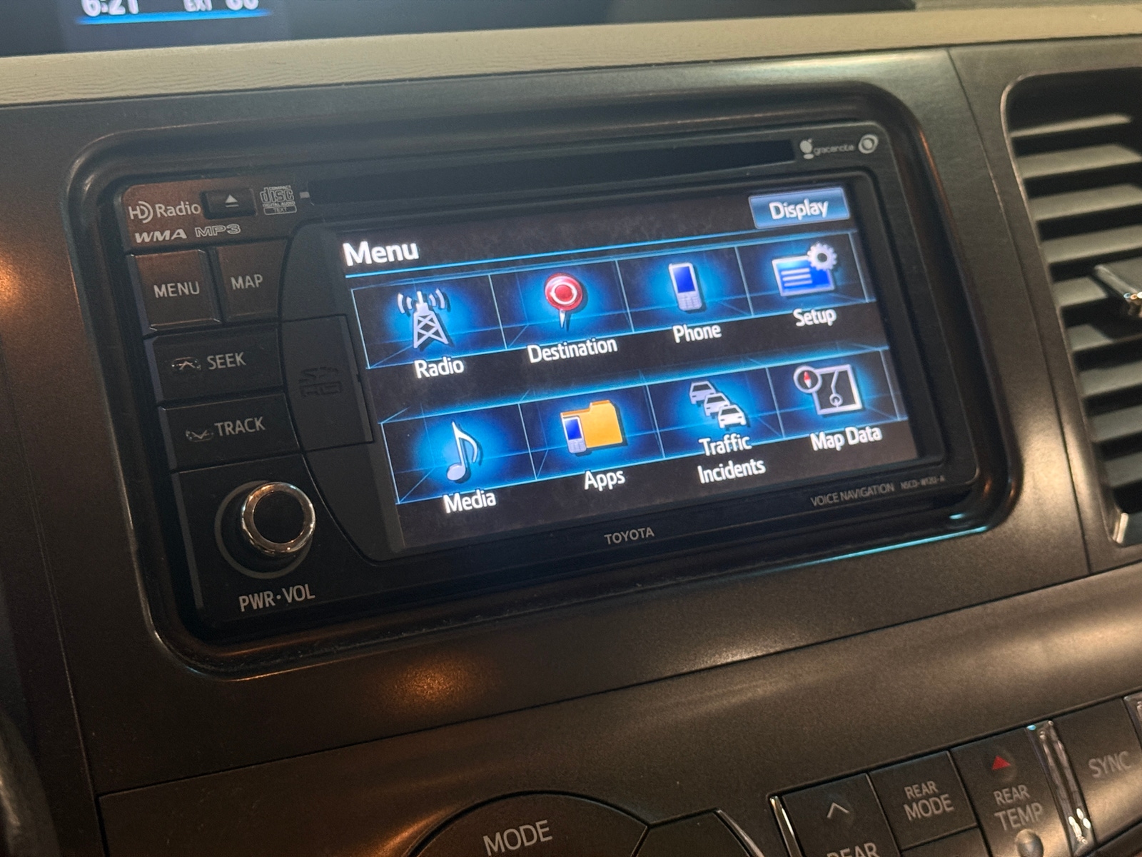 Thumbnail: 2014 Toyota Sienna - 3
