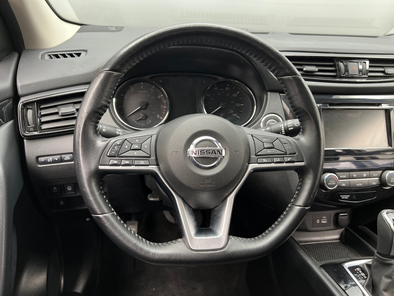 Thumbnail: 2021 Nissan Rogue Sport - 5