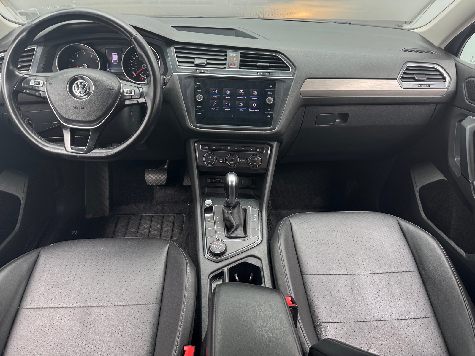 Thumbnail: 2019 Volkswagen Tiguan - 2