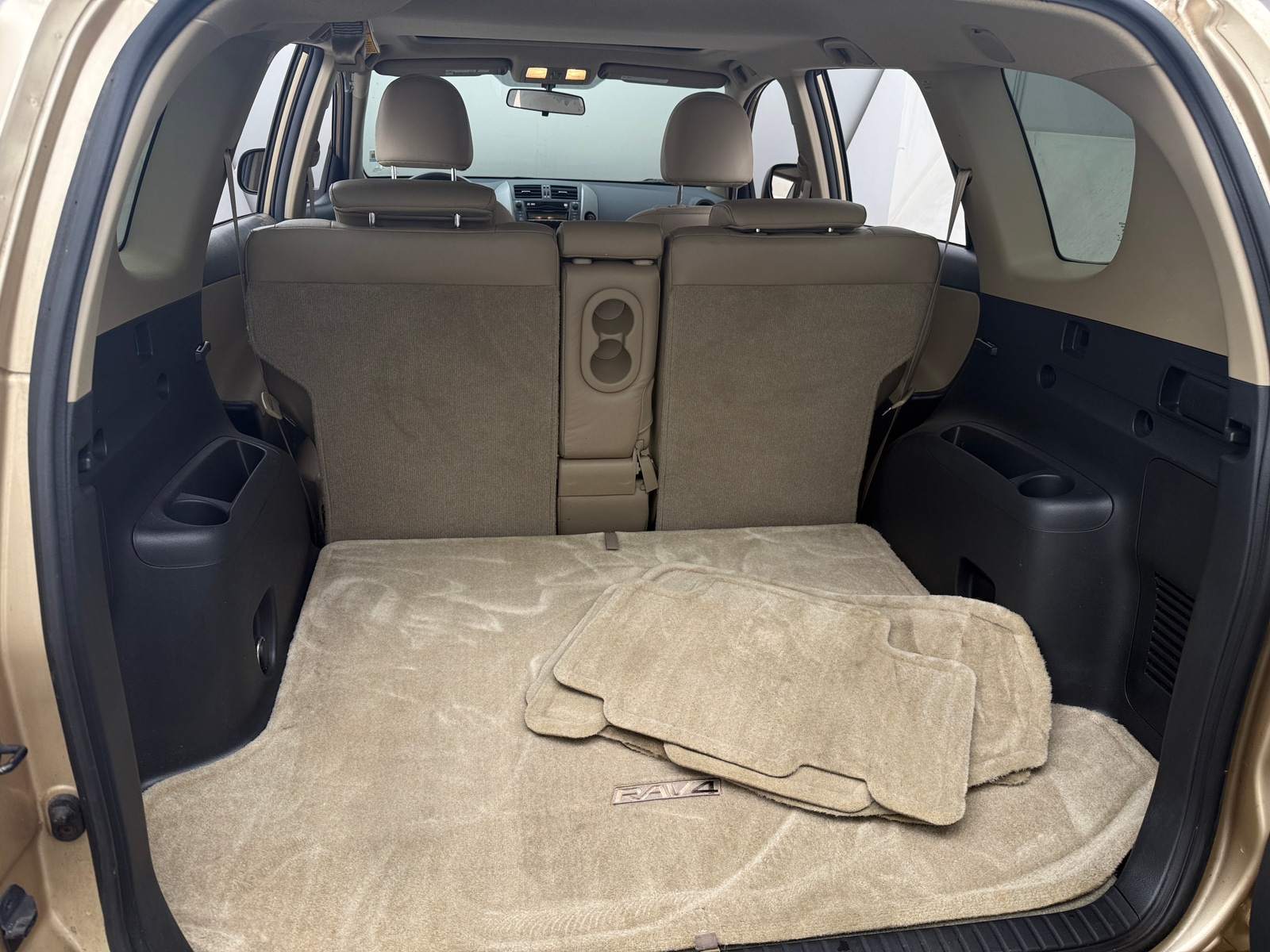 Thumbnail: 2010 Toyota RAV4 - 7