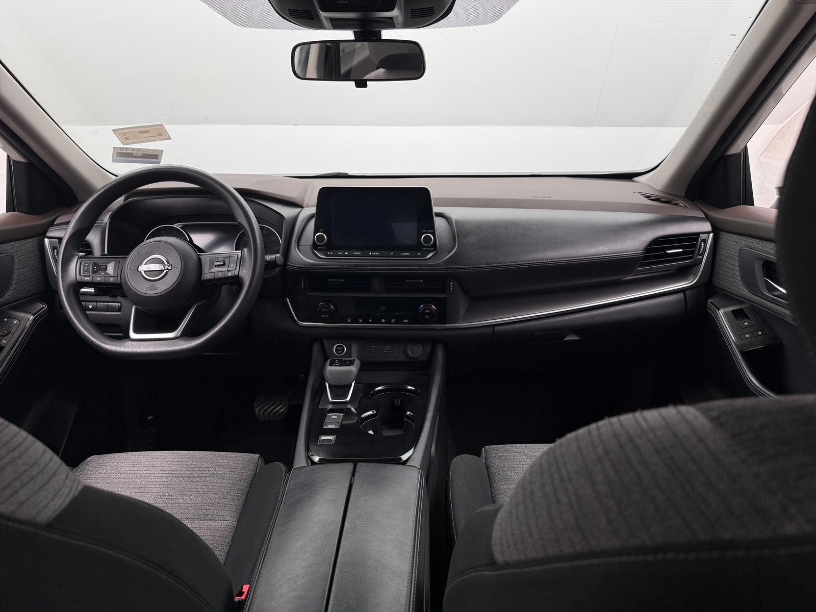 Thumbnail: 2023 Nissan Rogue - 3
