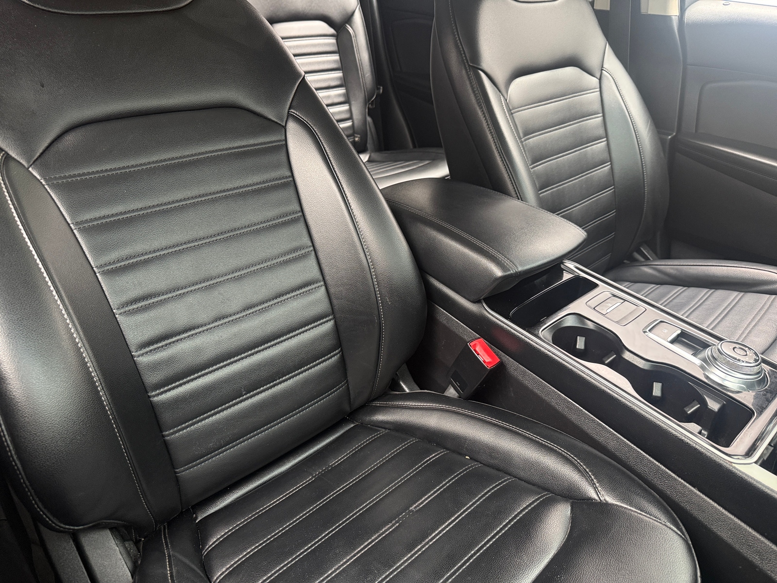 Thumbnail: 2019 Ford Edge - 2