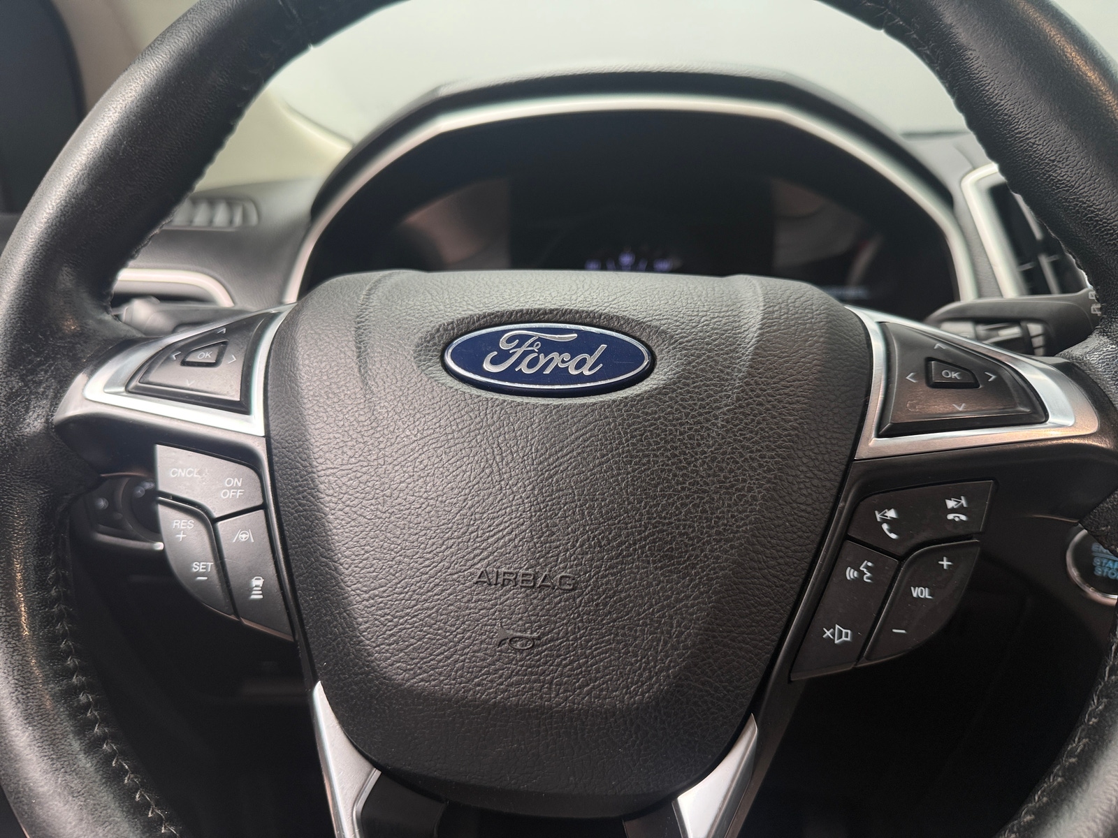 Thumbnail: 2019 Ford Edge - 5