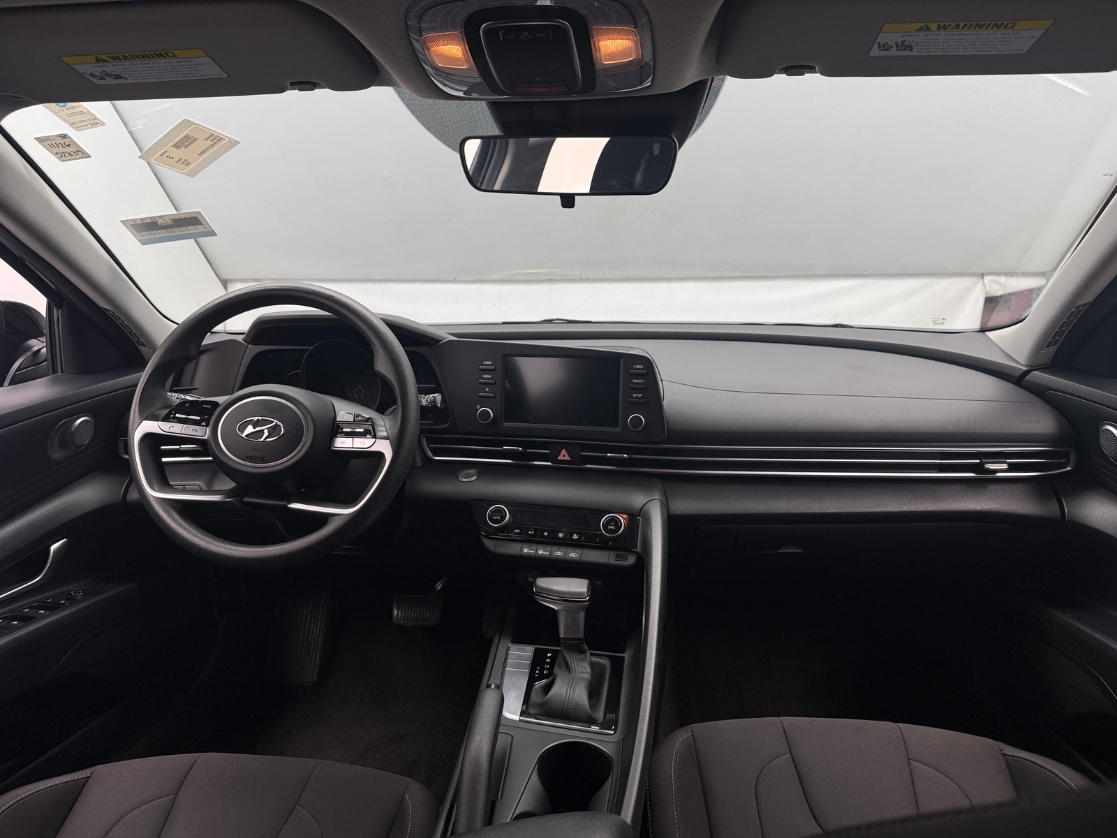 Thumbnail: 2023 Hyundai Elantra - 3