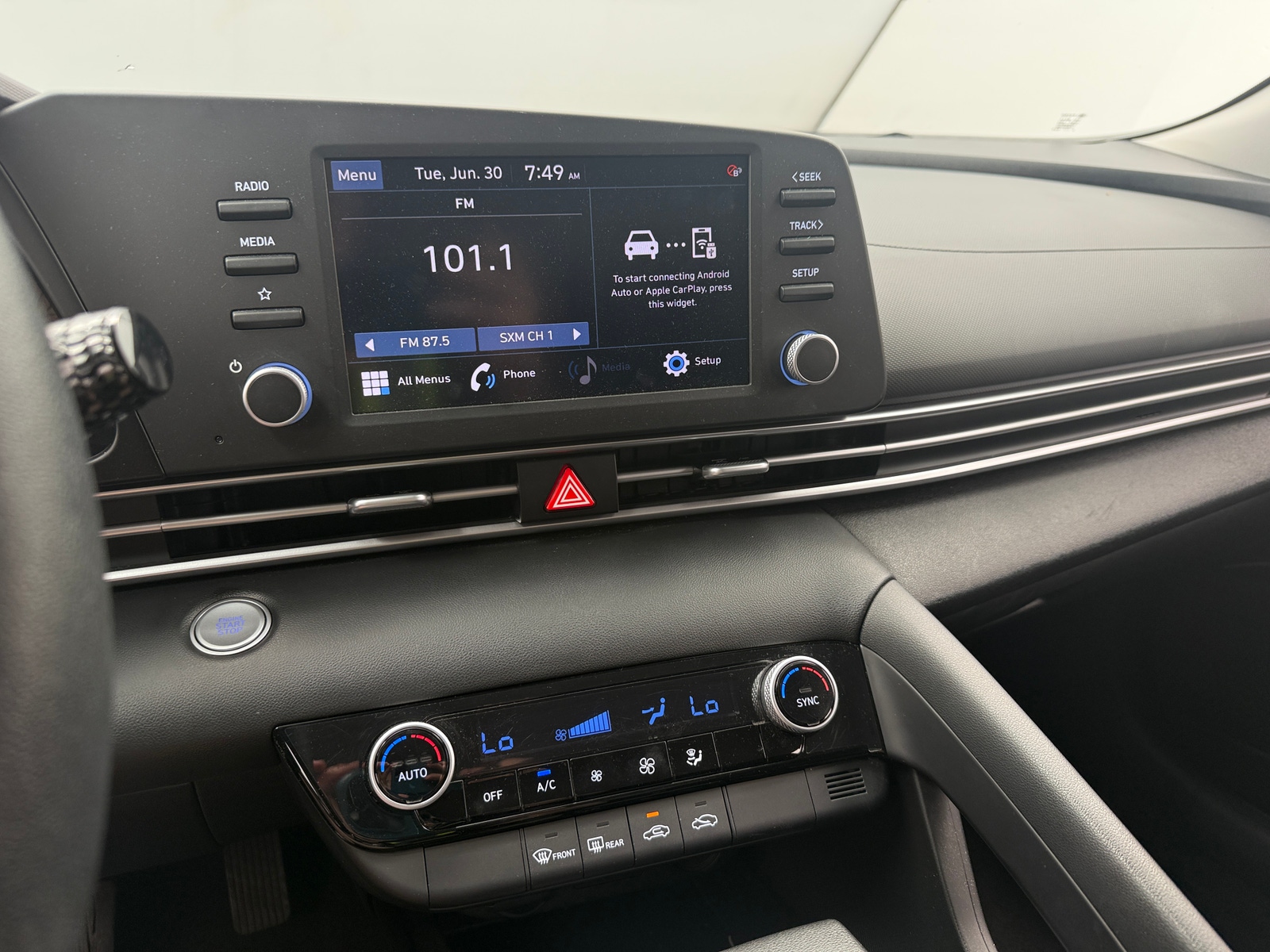 Thumbnail: 2023 Hyundai Elantra - 4