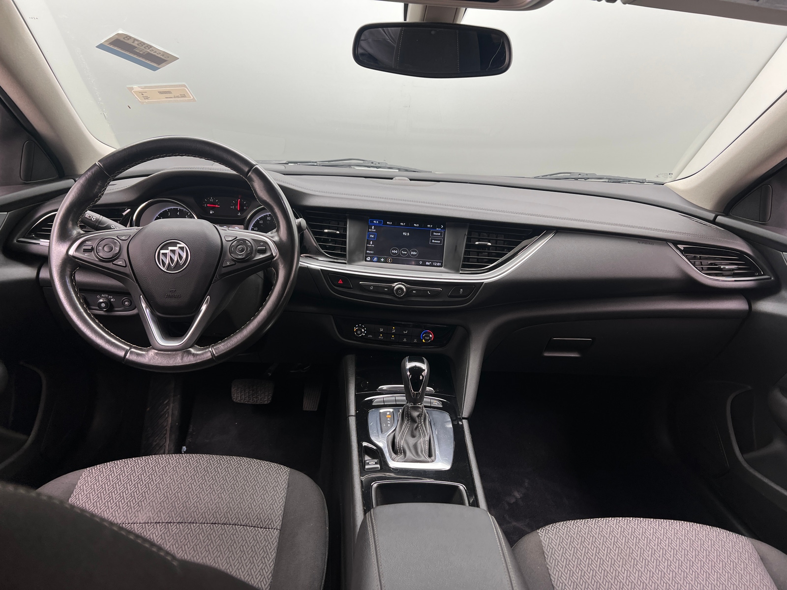 Thumbnail: 2019 Buick Regal - 3