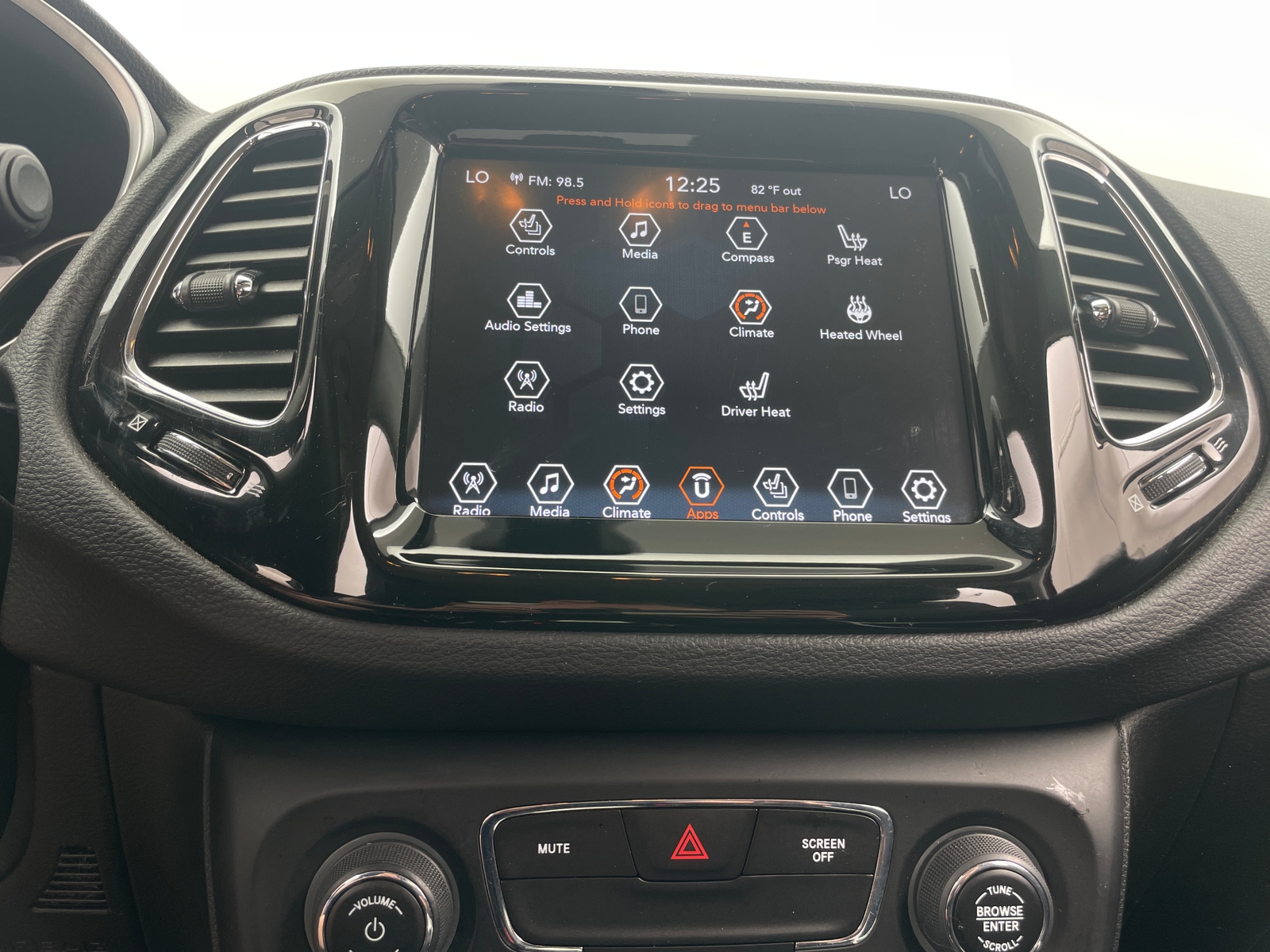 Thumbnail: 2019 Jeep Compass - 3