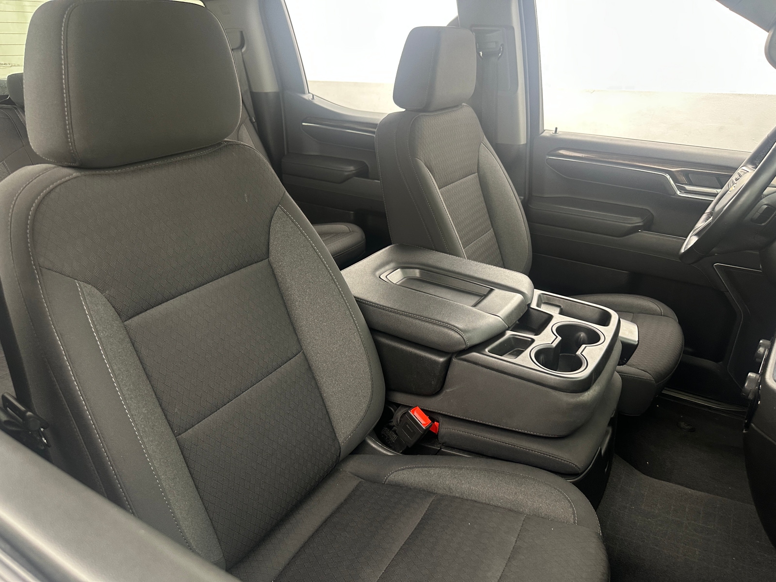 Thumbnail: 2024 Chevrolet Silverado 1500 - 2