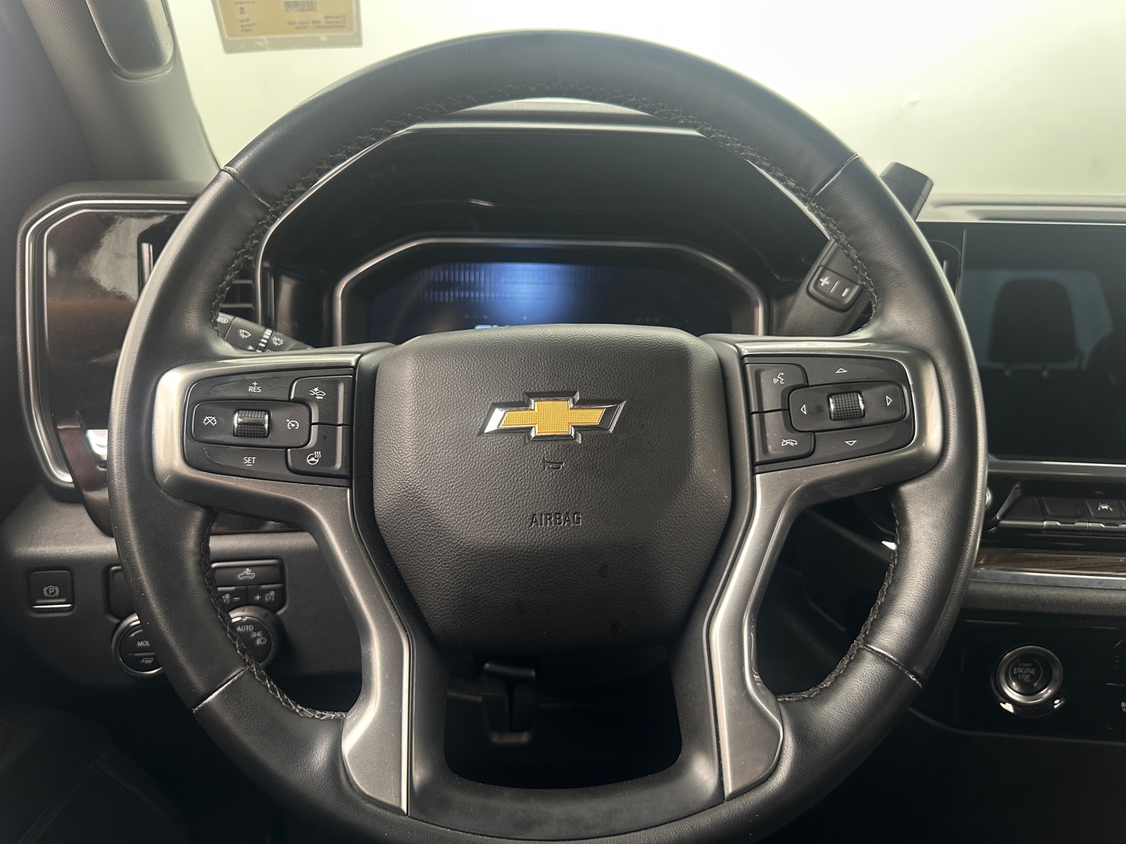 Thumbnail: 2024 Chevrolet Silverado 1500 - 5