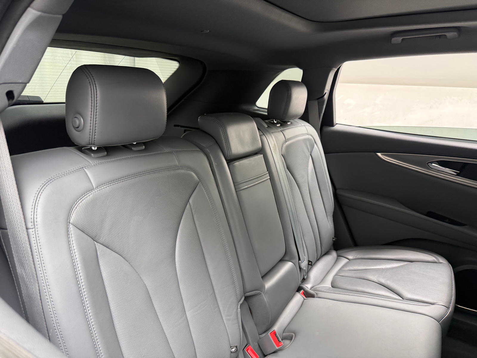 Thumbnail: 2020 Lincoln Nautilus - 5