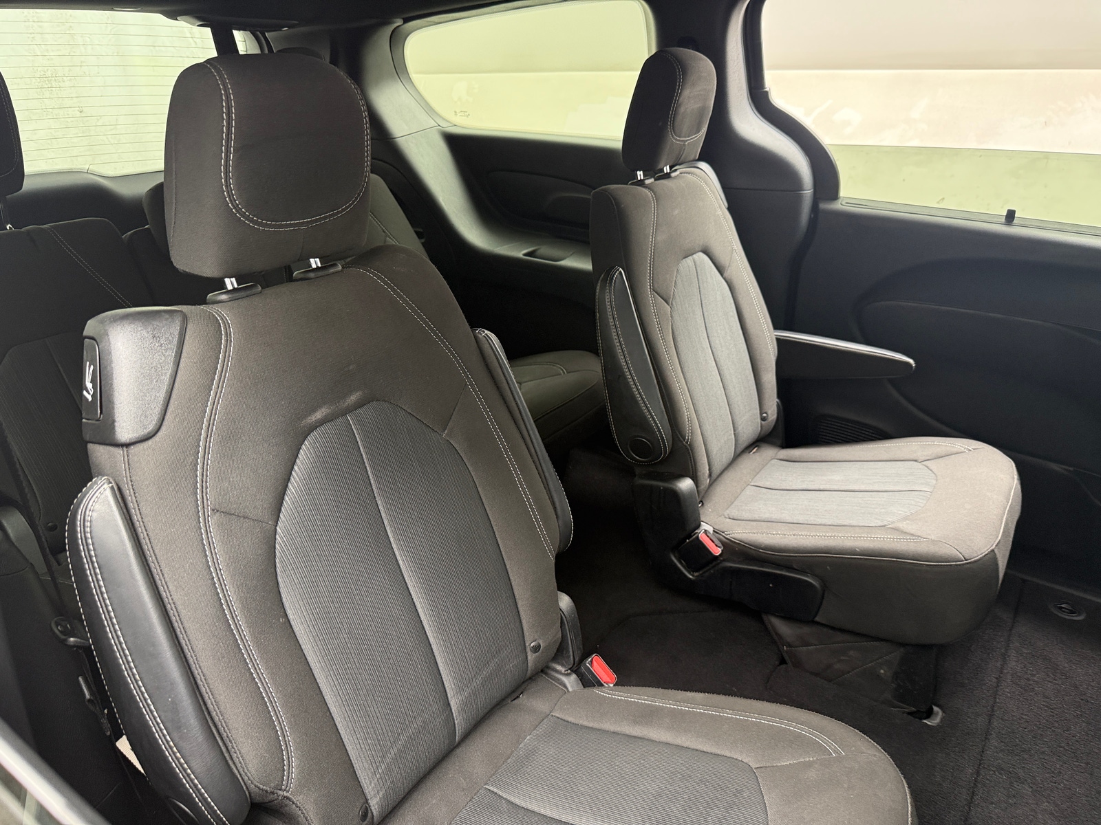 Thumbnail: 2020 Chrysler Pacifica - 6