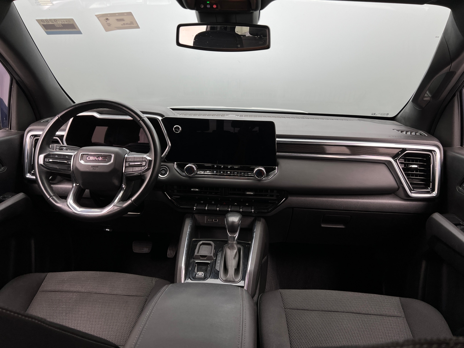 Thumbnail: 2024 GMC Canyon - 3