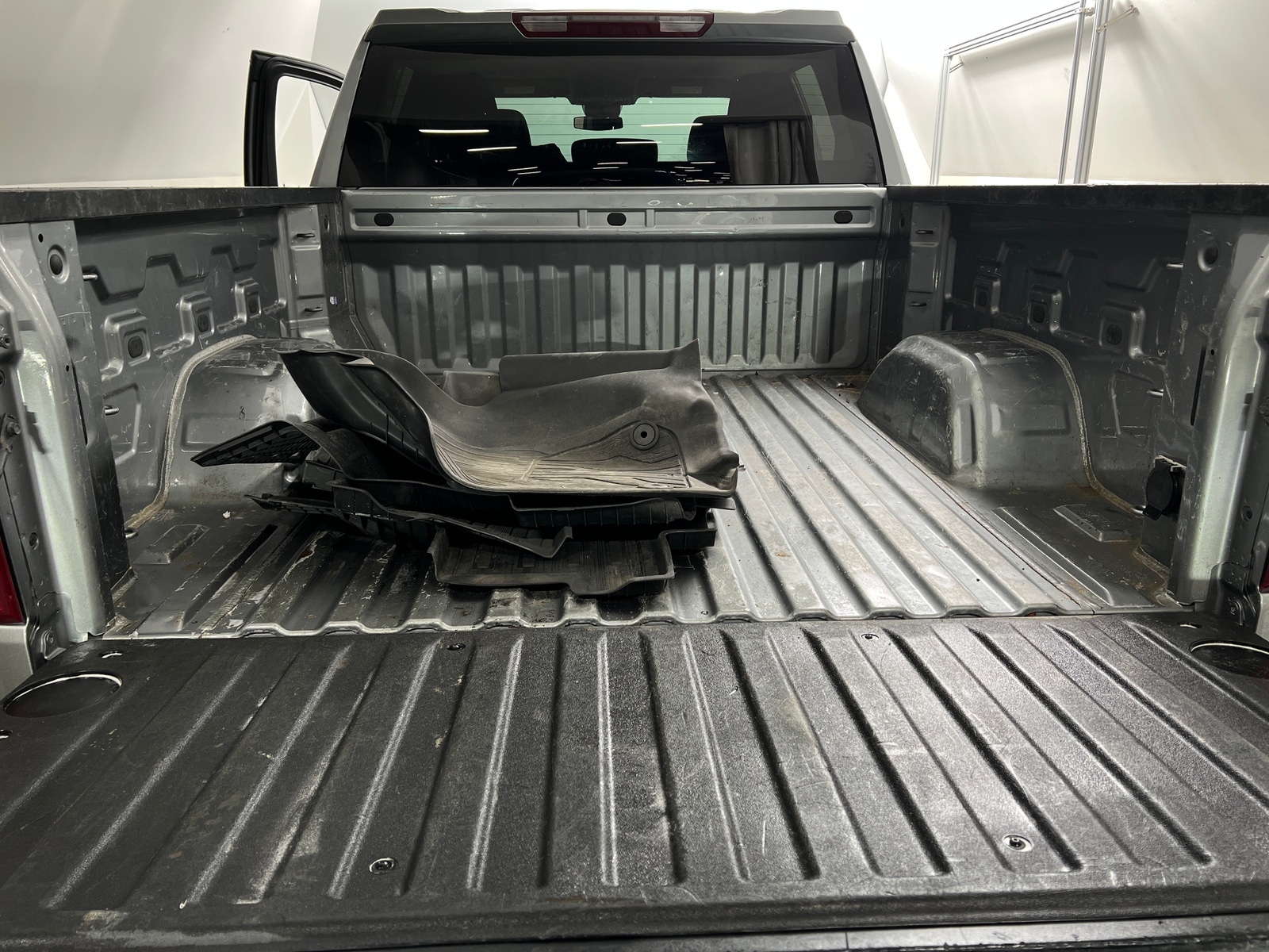 Thumbnail: 2023 Chevrolet Silverado 1500 - 7