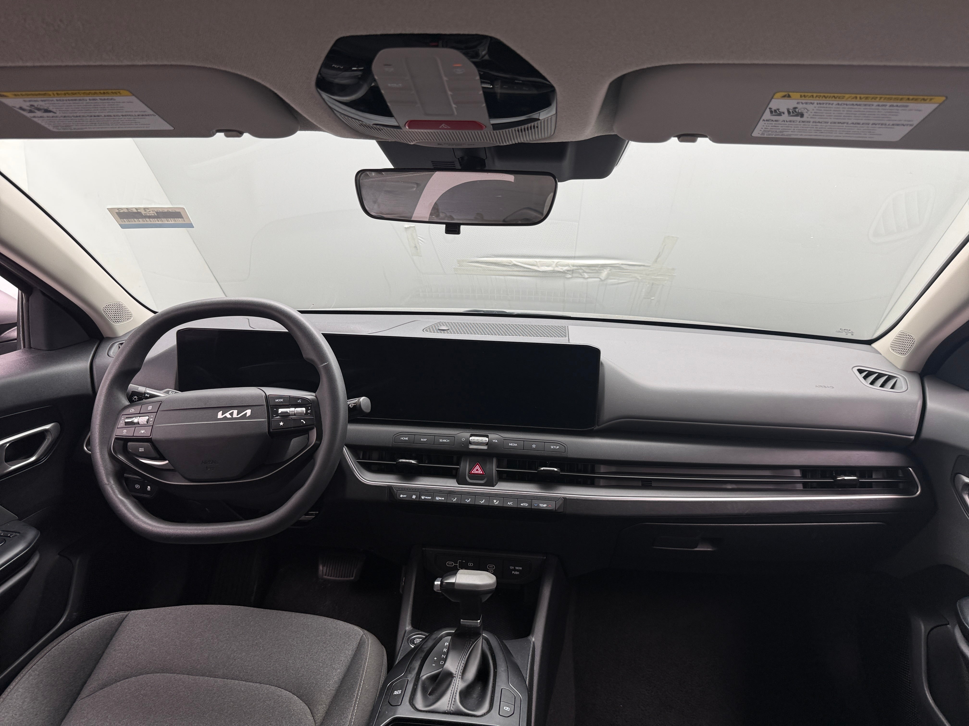 2025 Kia K4 LXS - Photo 9