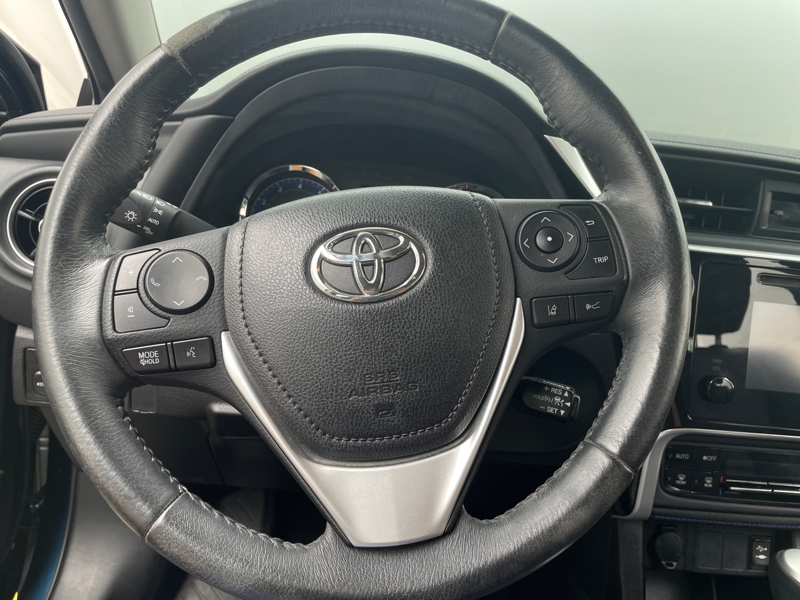 Thumbnail: 2017 Toyota Corolla - 5