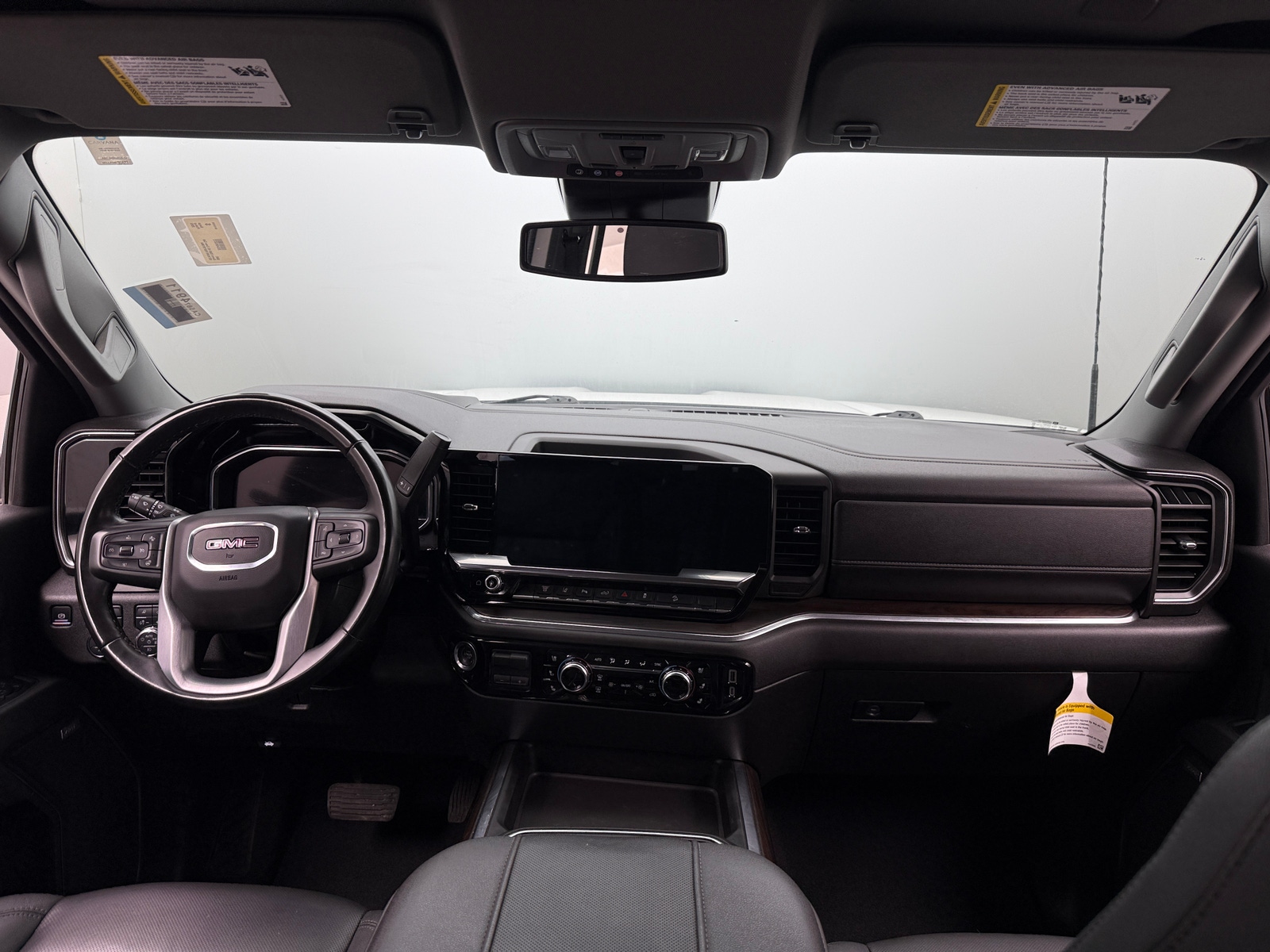 Thumbnail: 2025 GMC Sierra 2500 - 2
