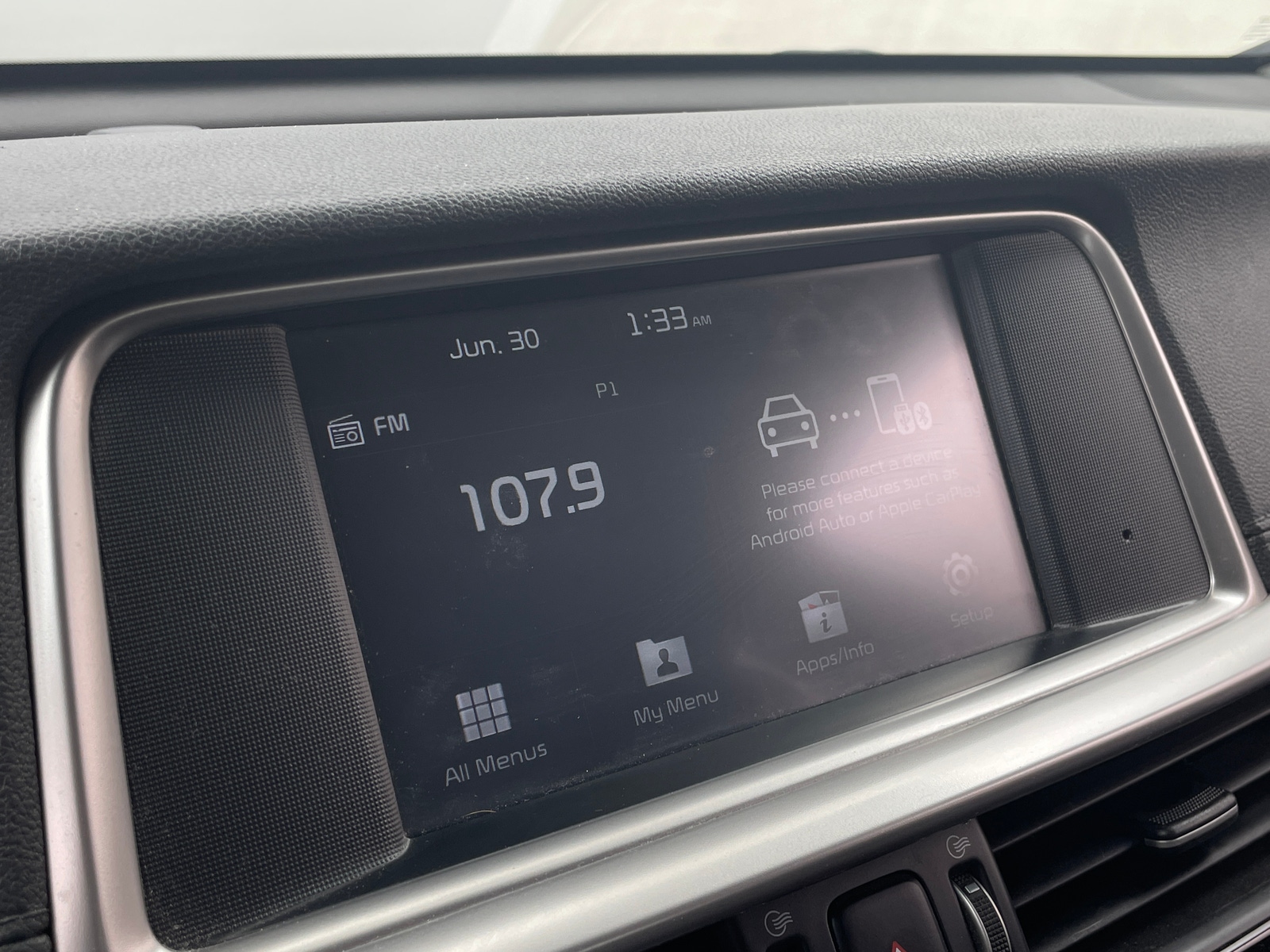 Thumbnail: 2020 Kia Optima - 4
