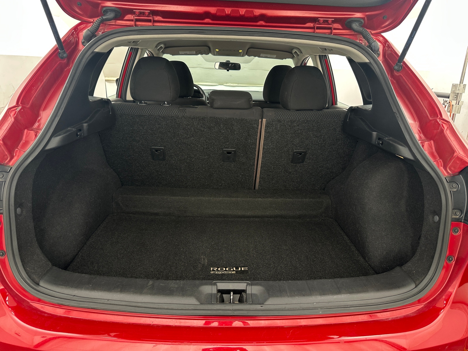 Thumbnail: 2018 Nissan Rogue Sport - 7