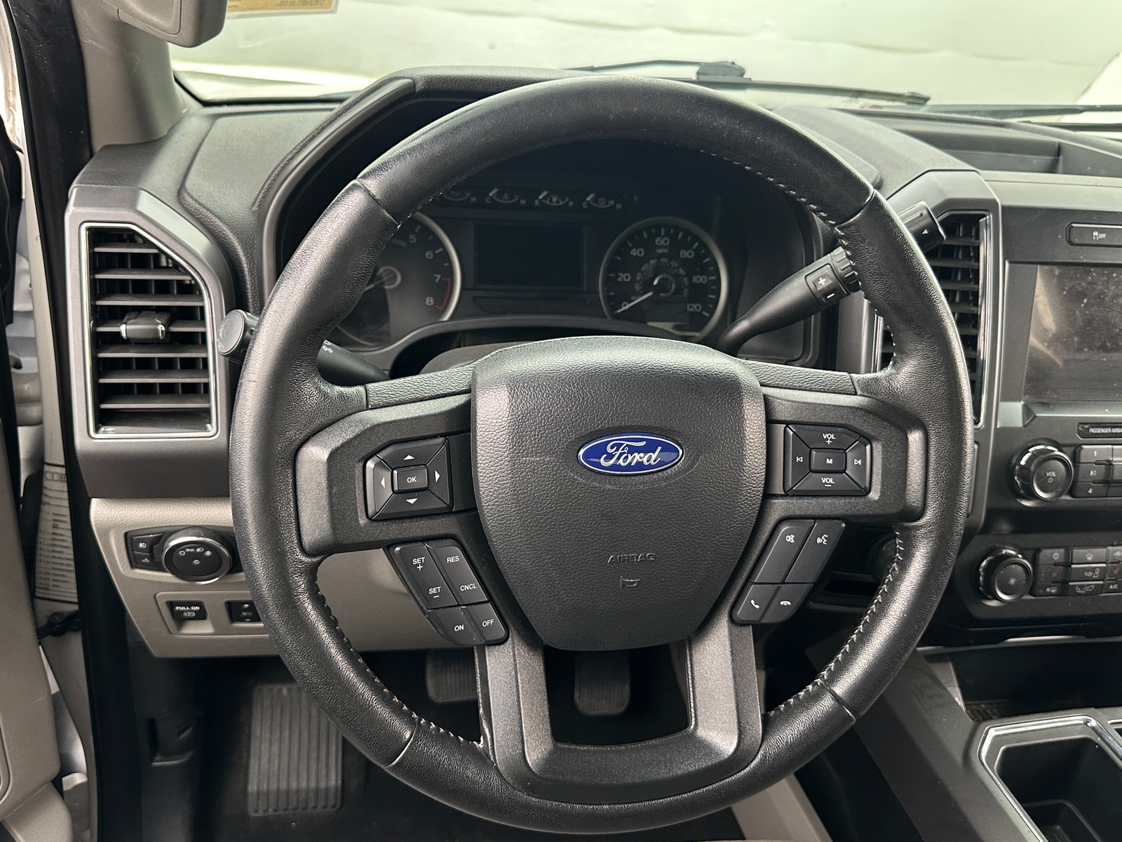 Thumbnail: 2019 Ford Econoline - 5