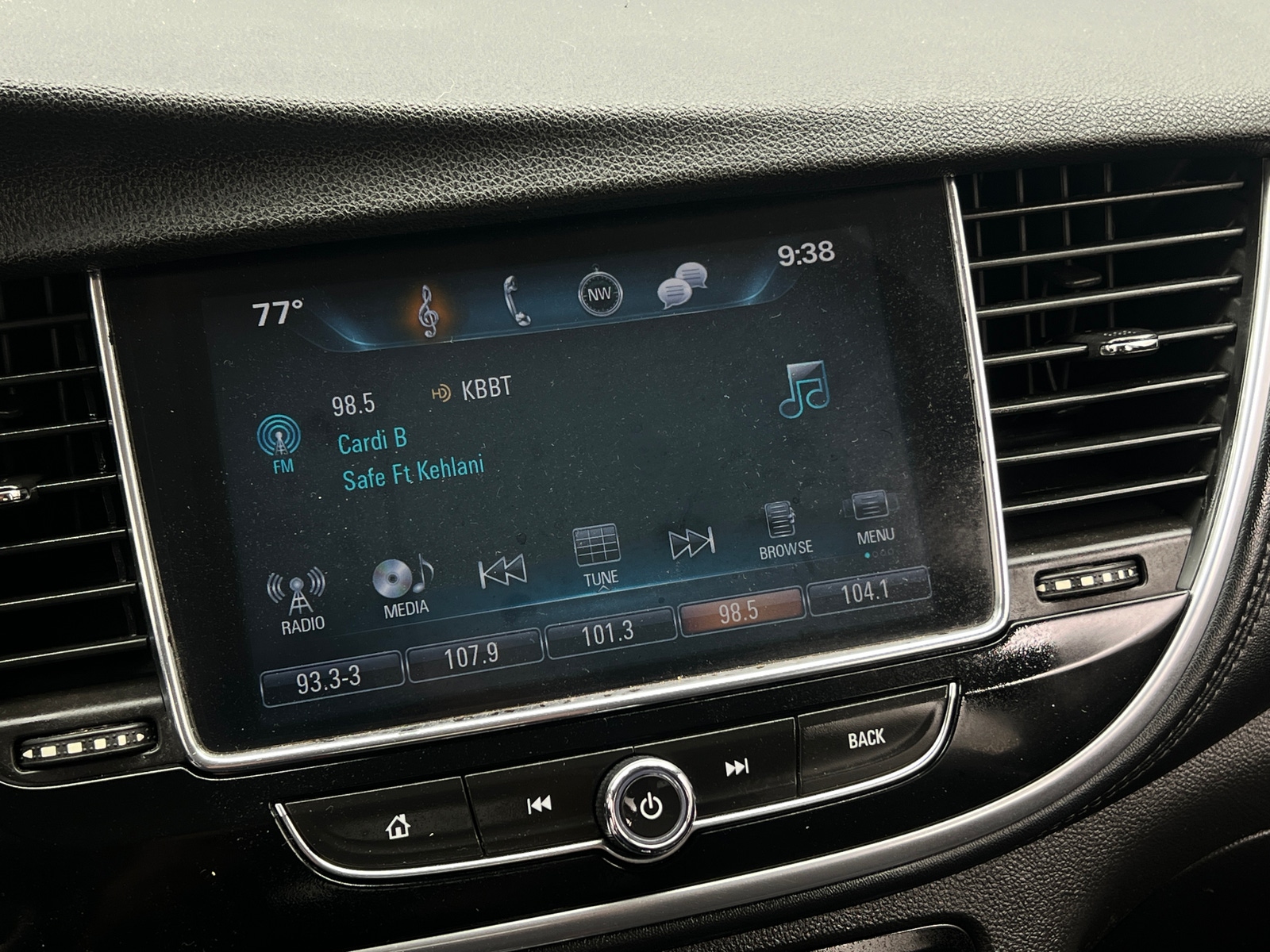 Thumbnail: 2018 Buick Encore - 3