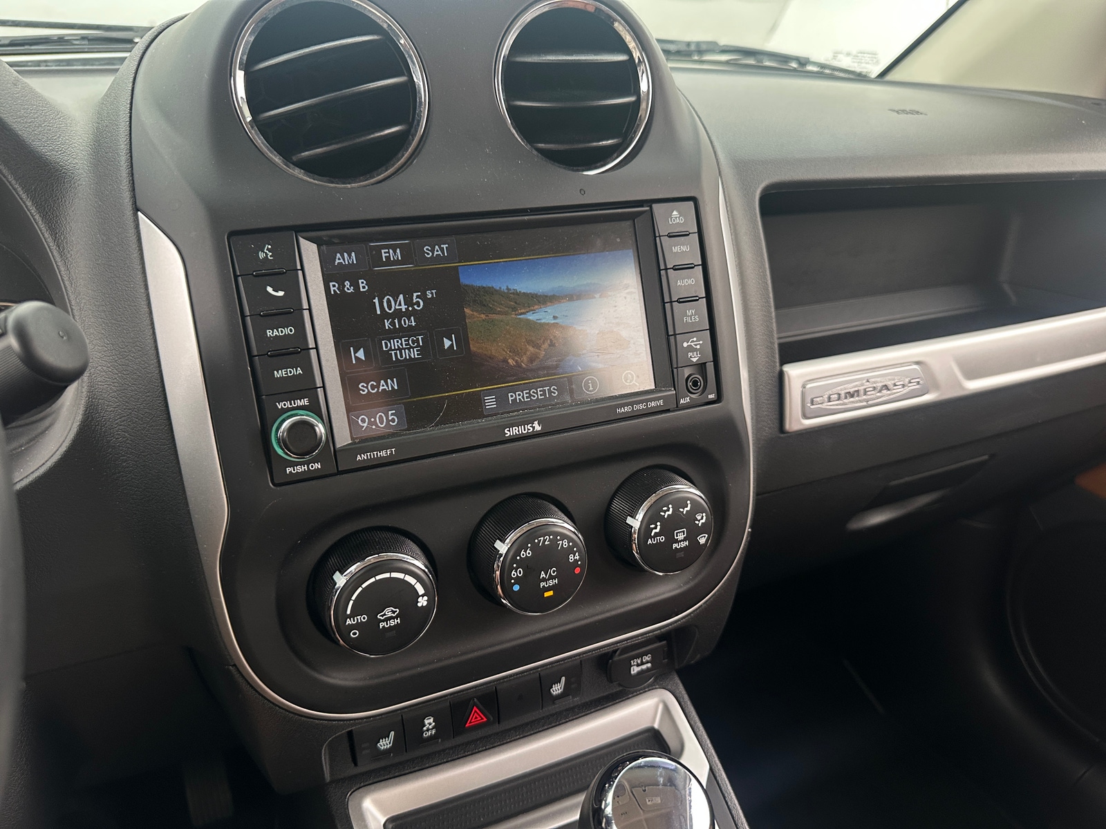 Thumbnail: 2014 Jeep Compass - 3