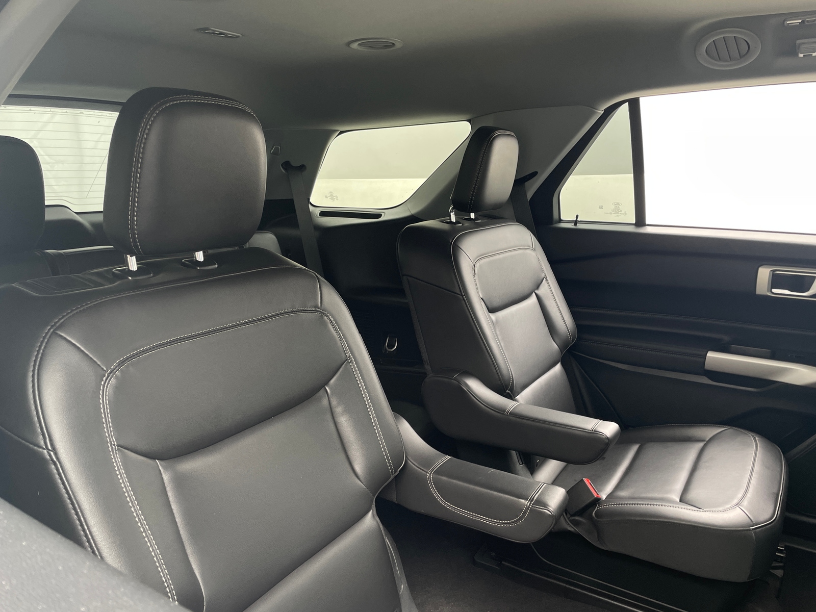 Thumbnail: 2023 Ford Explorer - 6