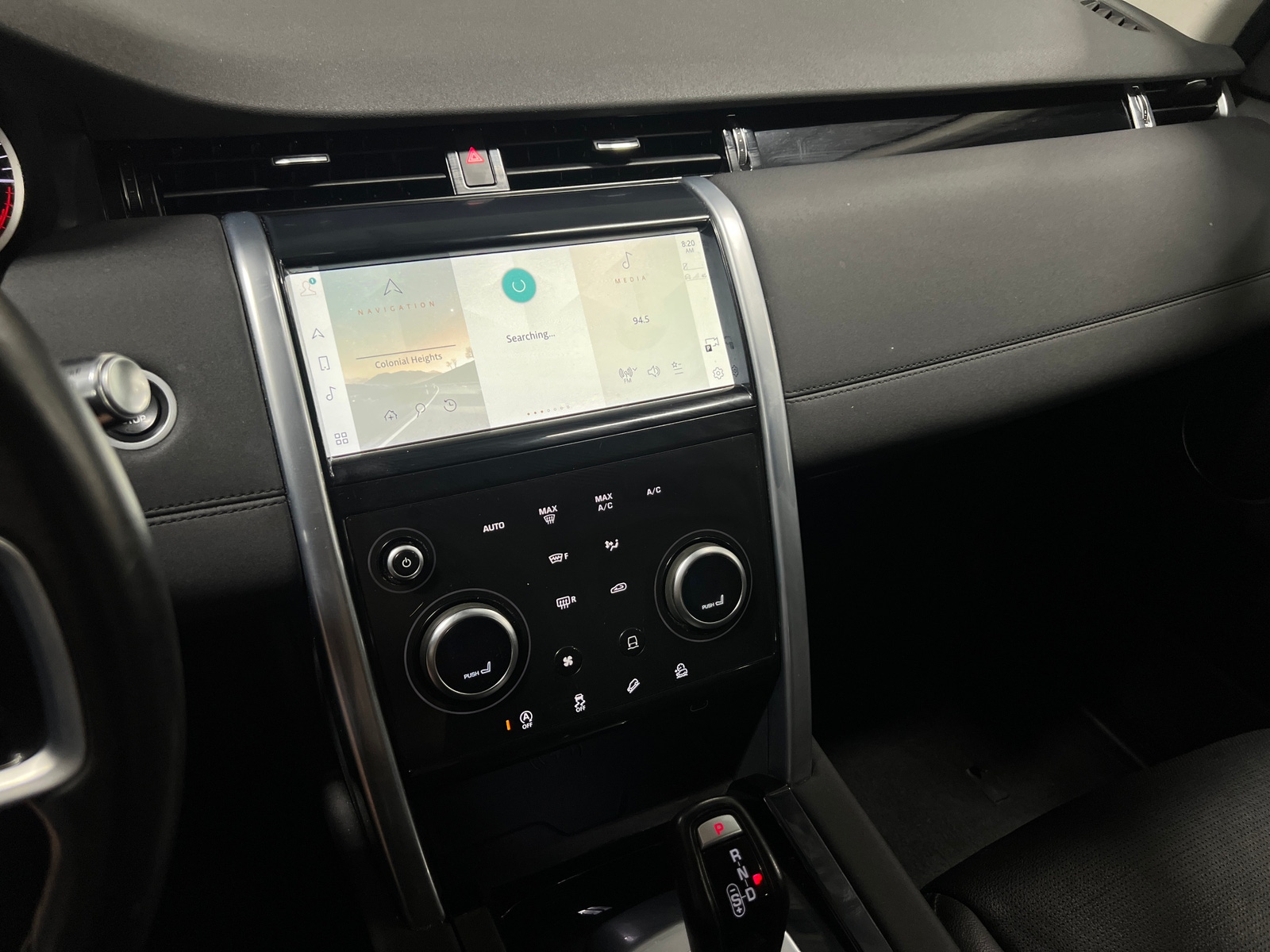 Thumbnail: 2022 Land Rover Discovery Sport - 3