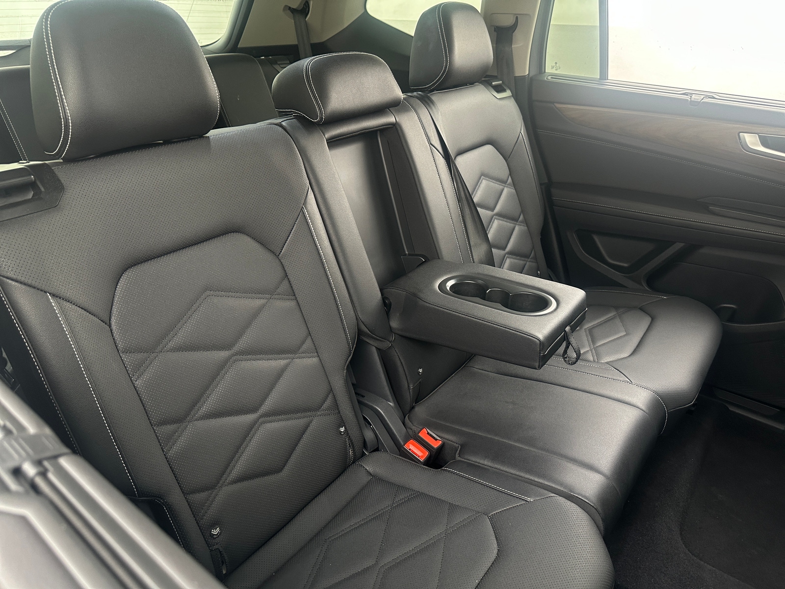 Thumbnail: 2026 Volkswagen Atlas - 5