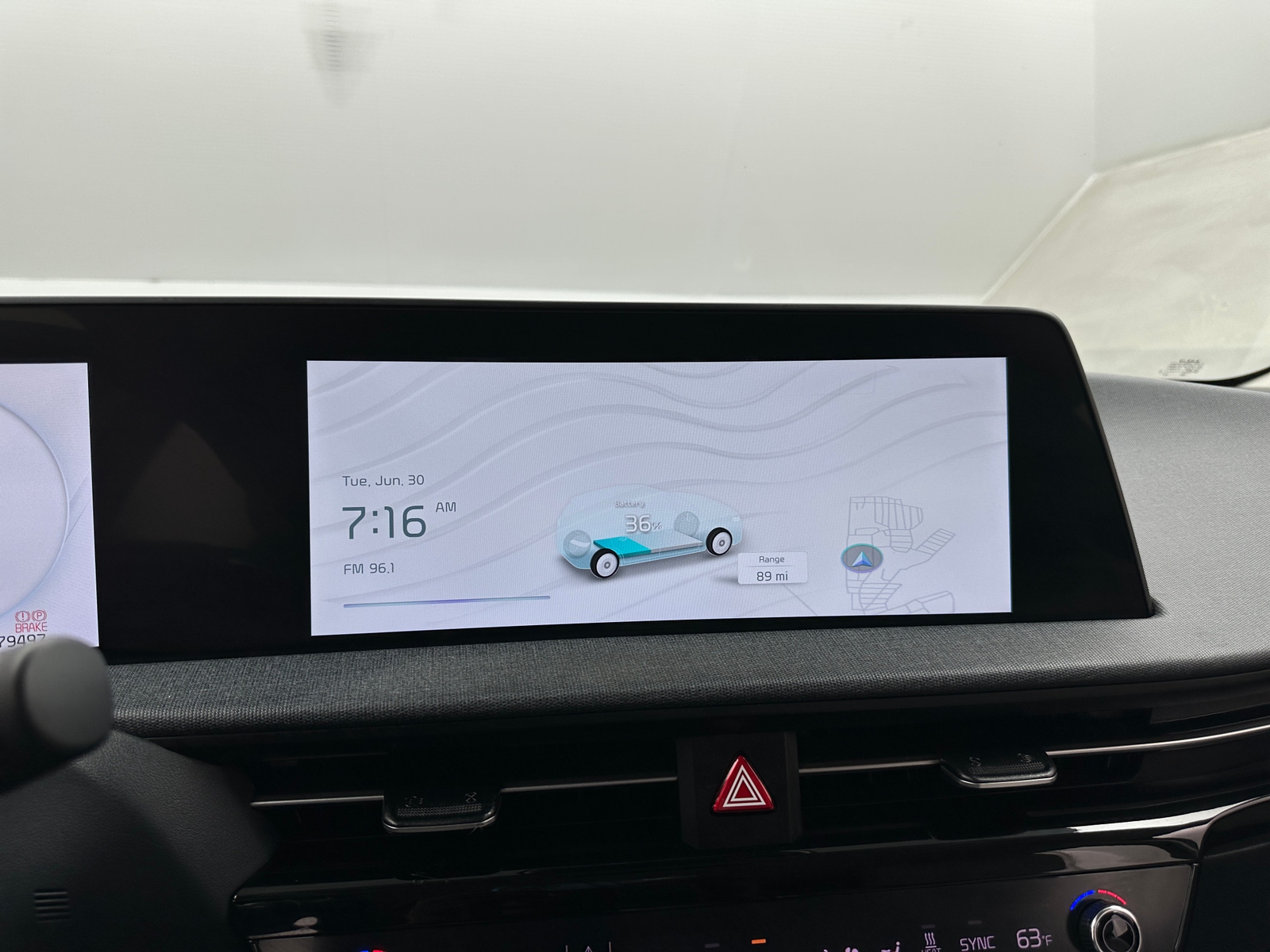 Thumbnail: 2022 Kia EV6 - 3