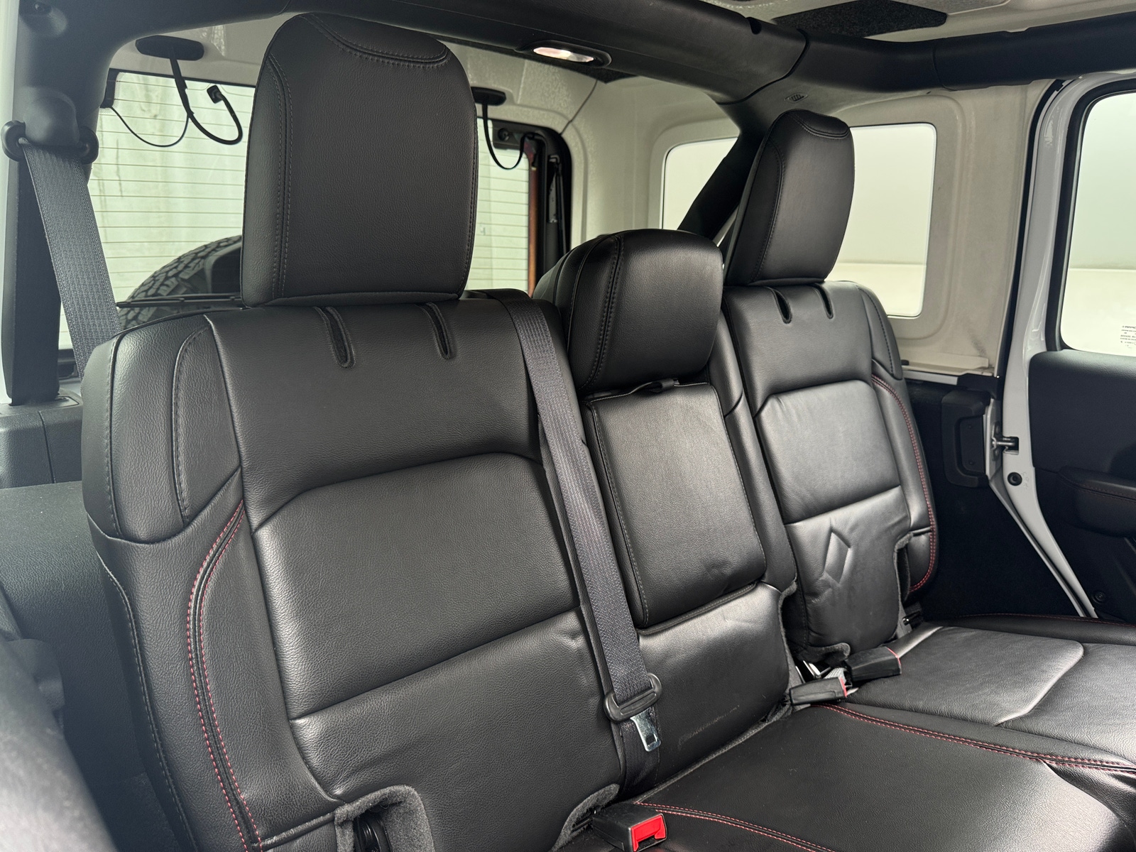 Thumbnail: 2022 Jeep Wrangler - 6