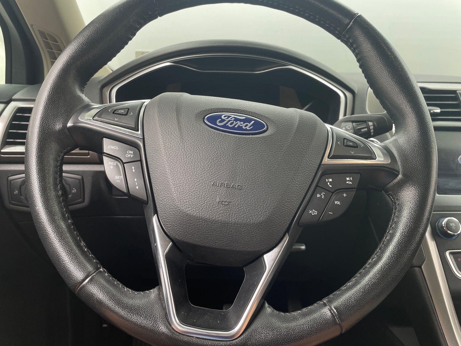 Thumbnail: 2019 Ford Fusion - 4