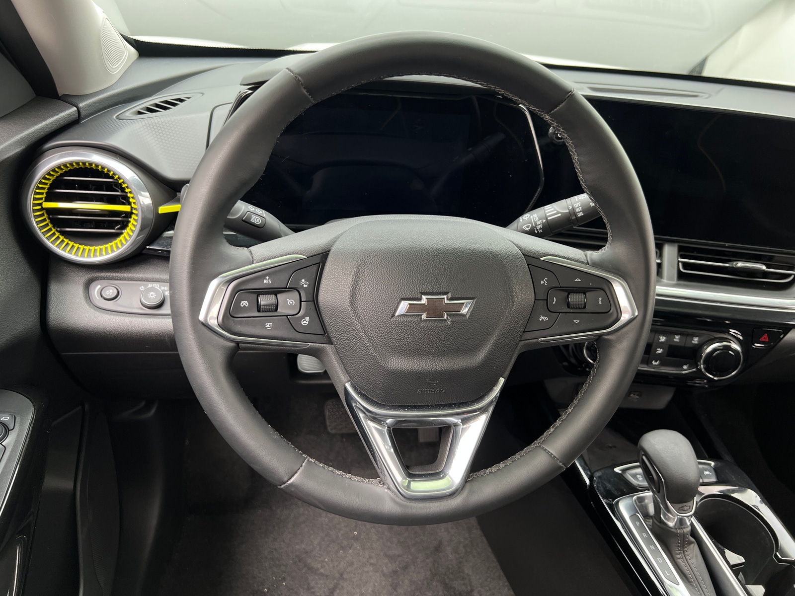 Thumbnail: 2024 Chevrolet Trax - 4