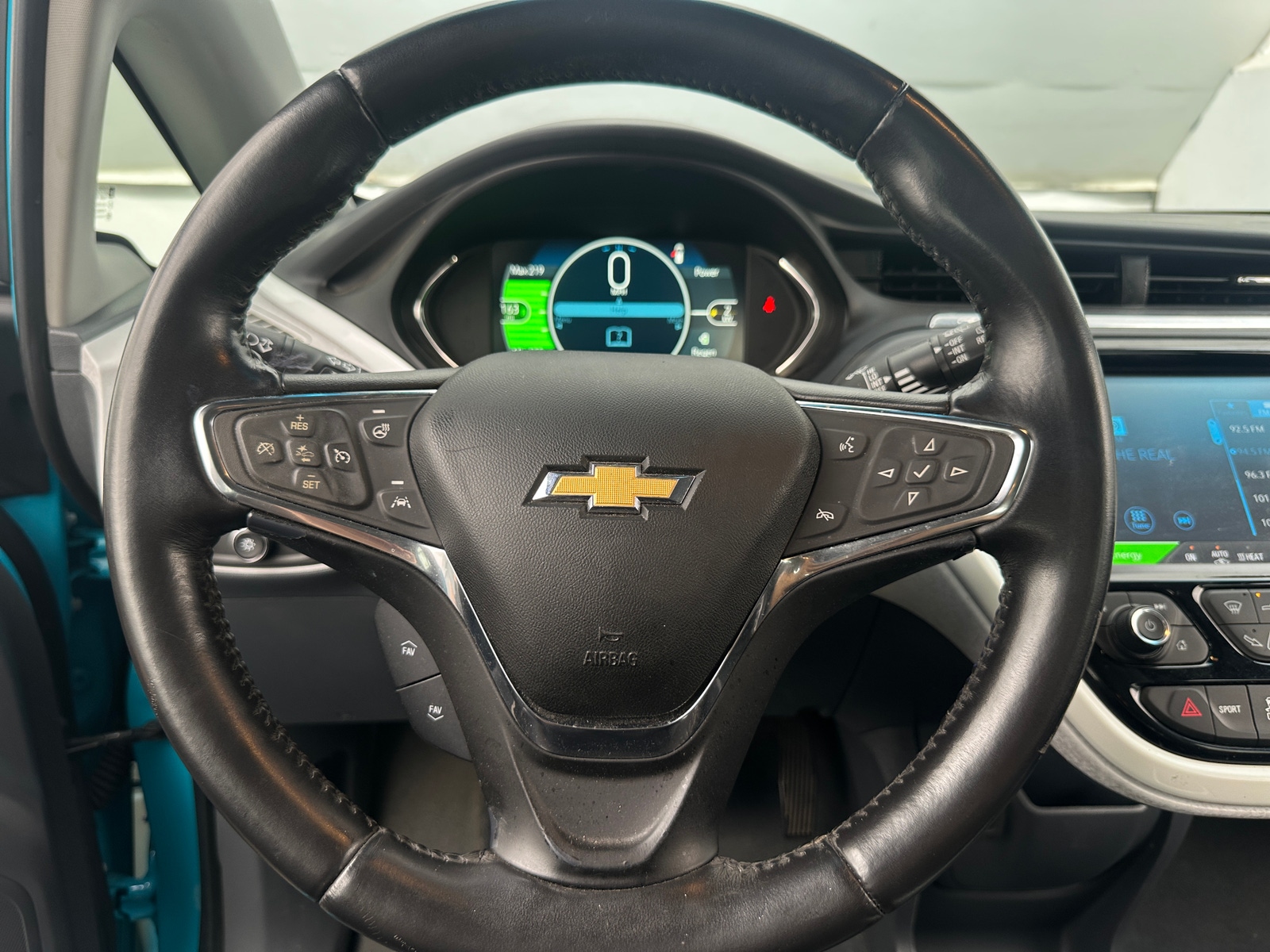 Thumbnail: 2021 Chevrolet Bolt EV - 4