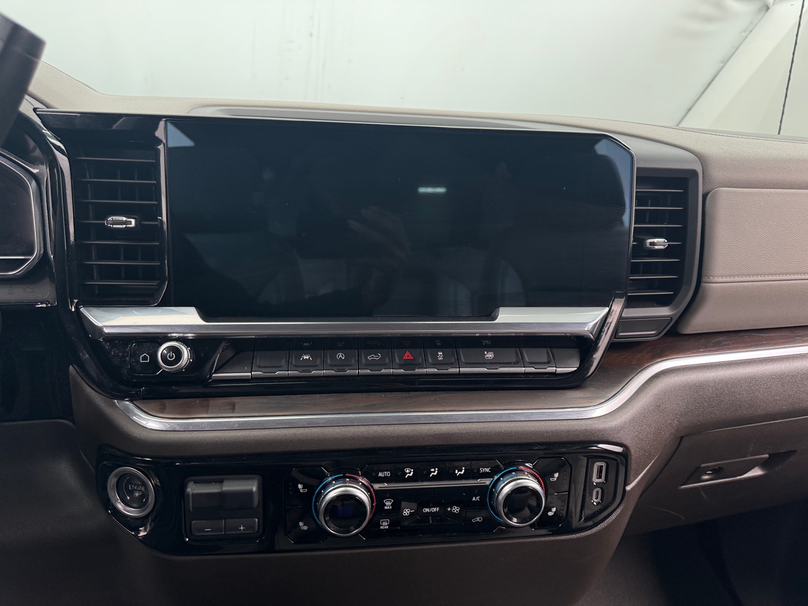 Thumbnail: 2025 GMC Sierra 1500 - 4