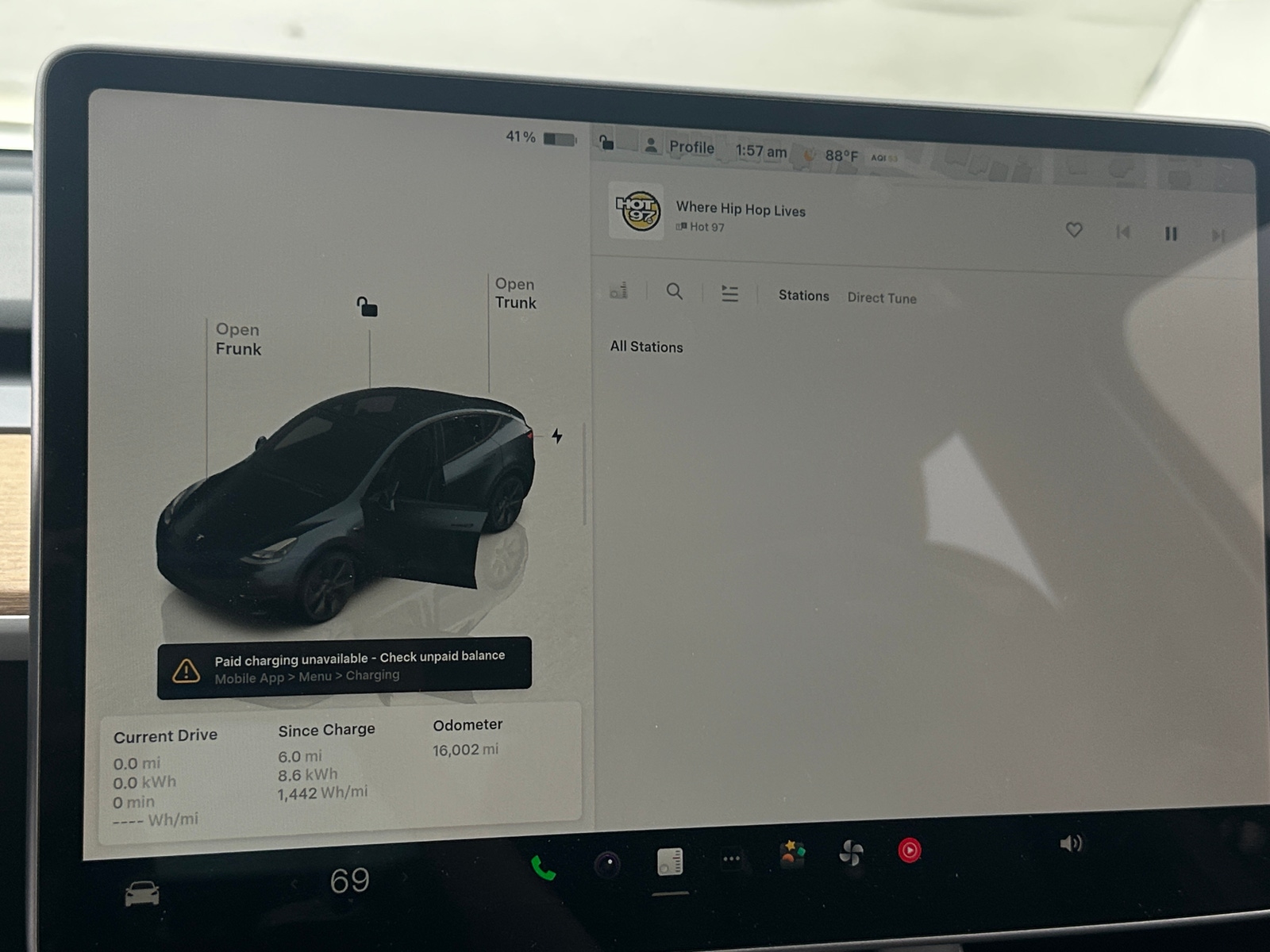 Thumbnail: 2025 Tesla Model Y - 3