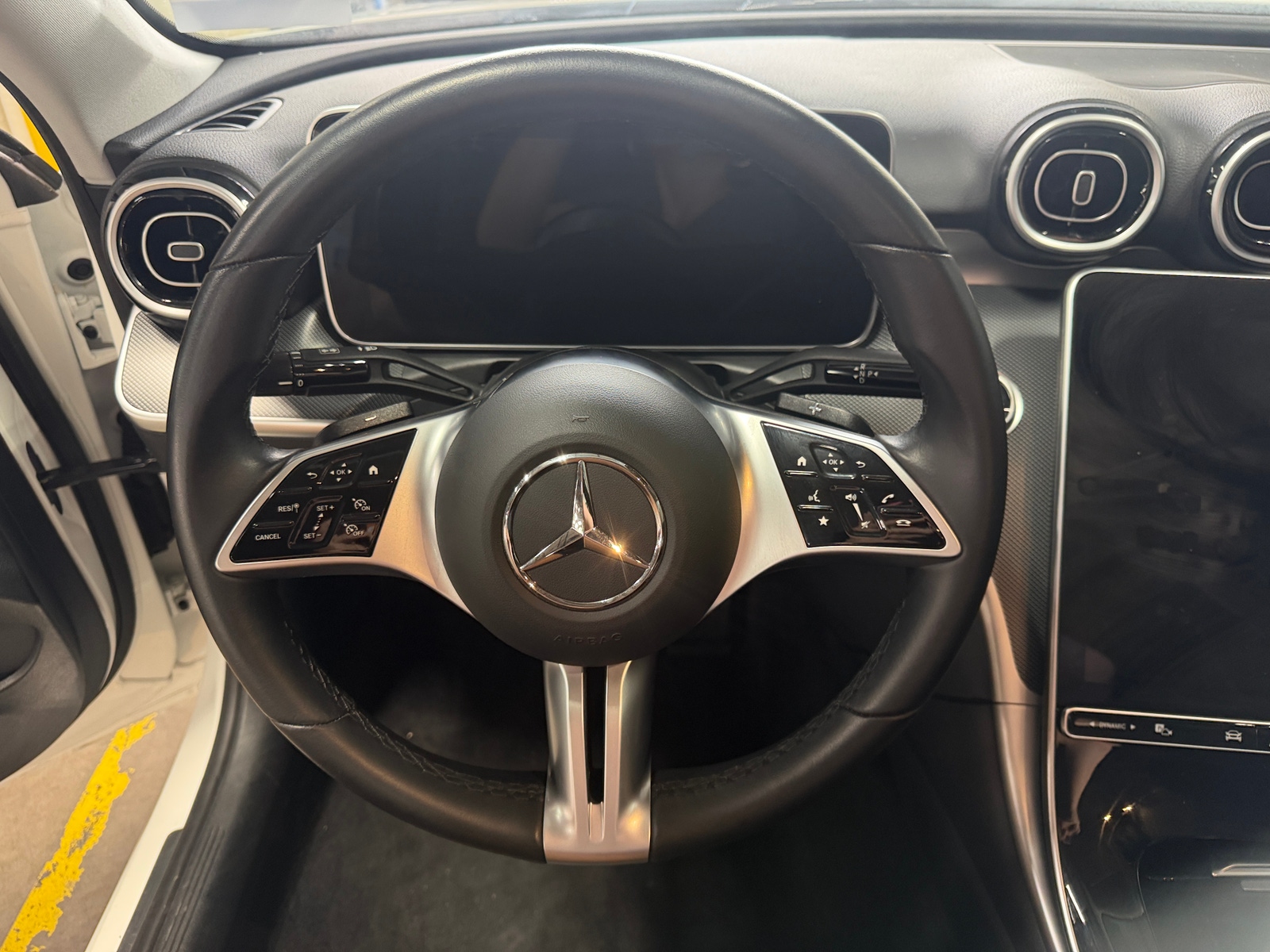 Thumbnail: 2025 Mercedes-Benz C-Class - 4