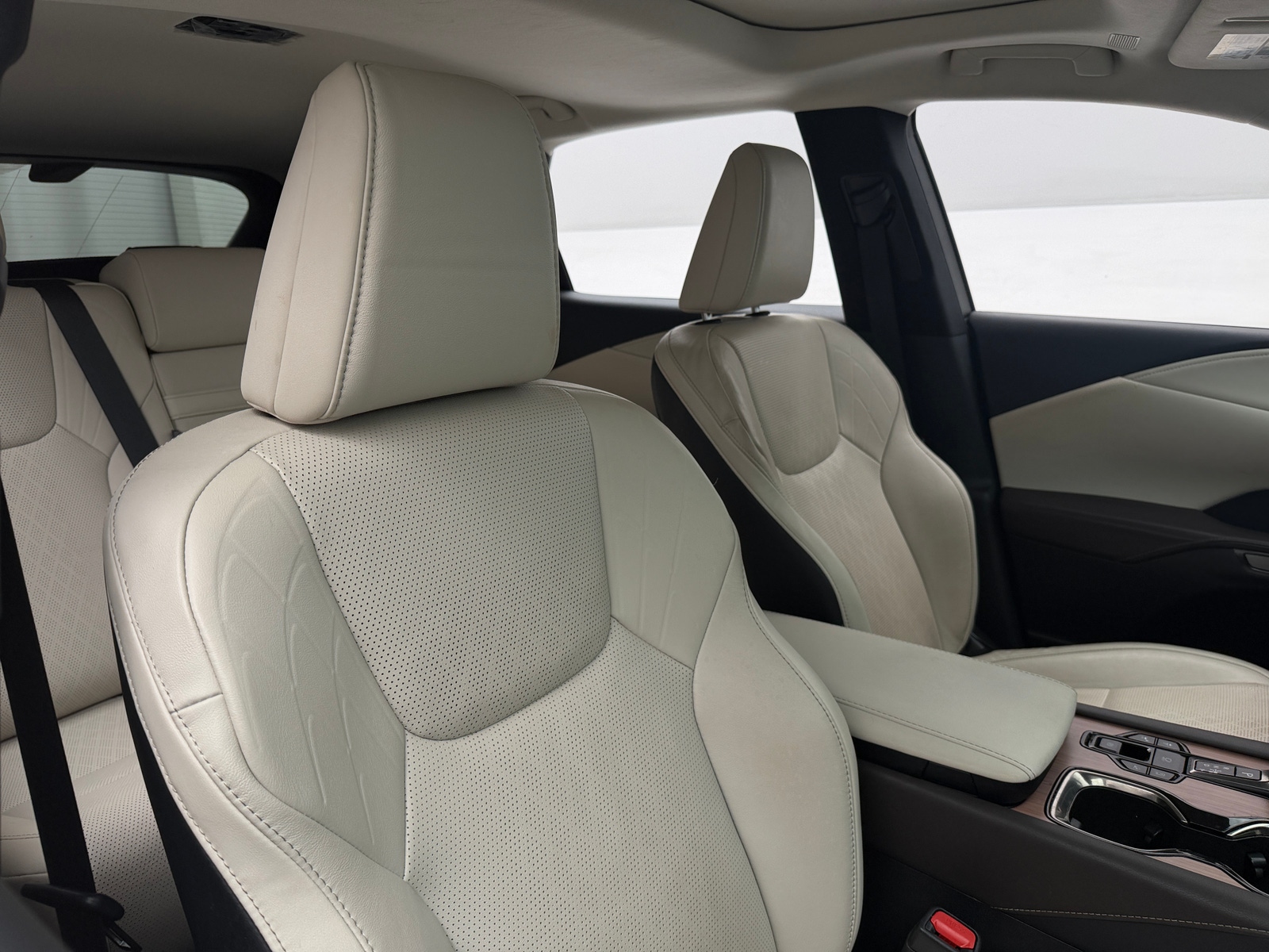 Thumbnail: 2024 Lexus RX - 2