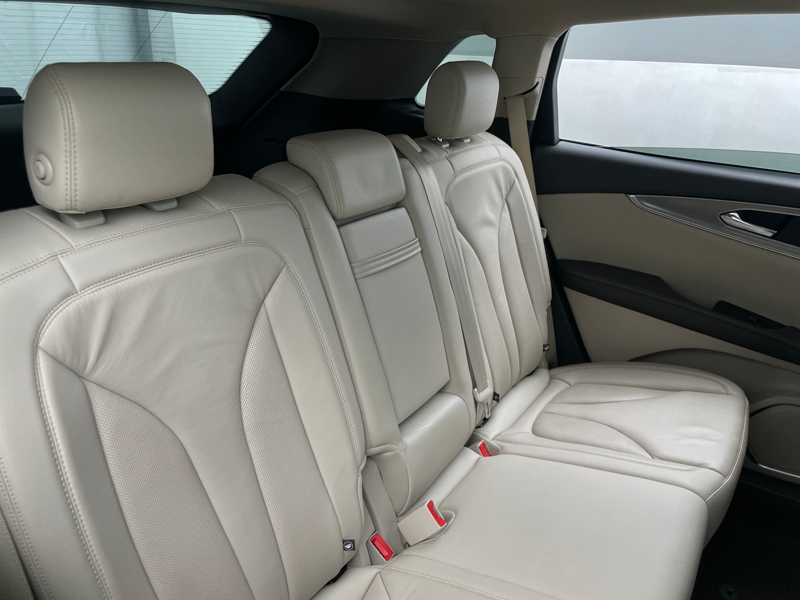 Thumbnail: 2019 Lincoln Nautilus - 5