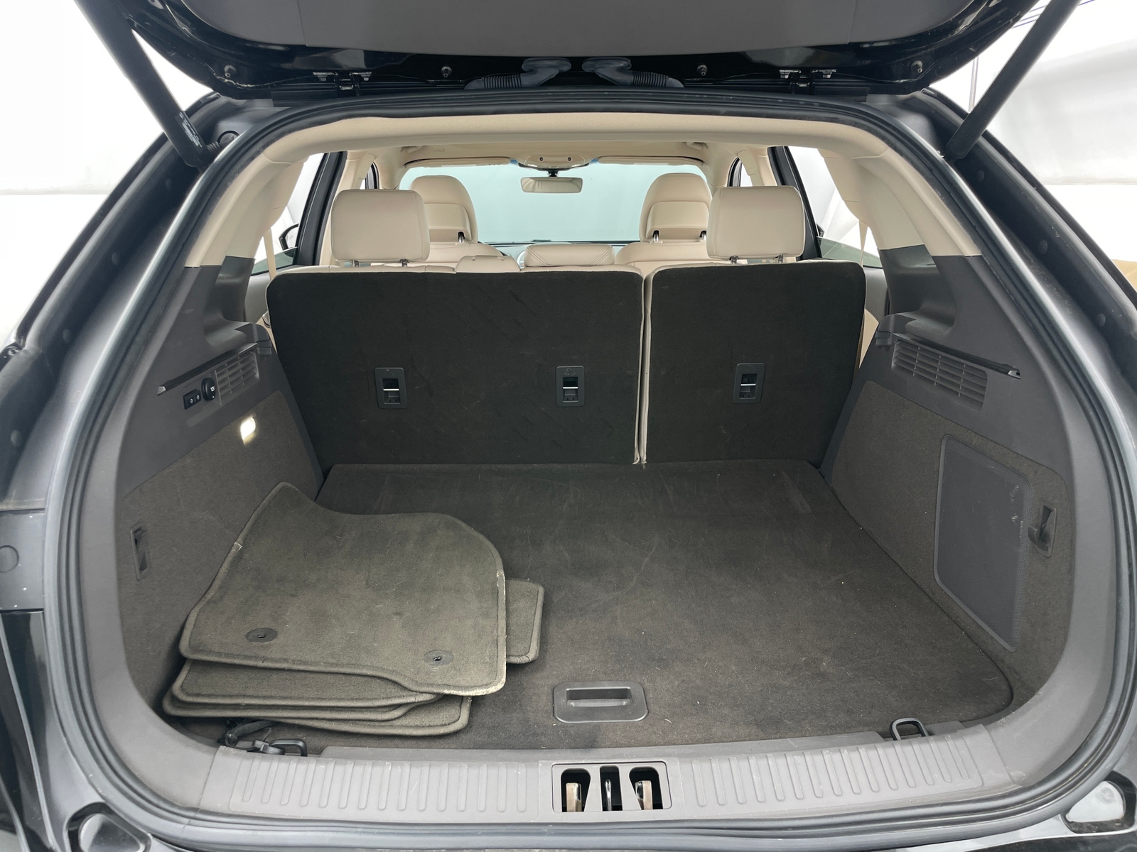 Thumbnail: 2019 Lincoln Nautilus - 6