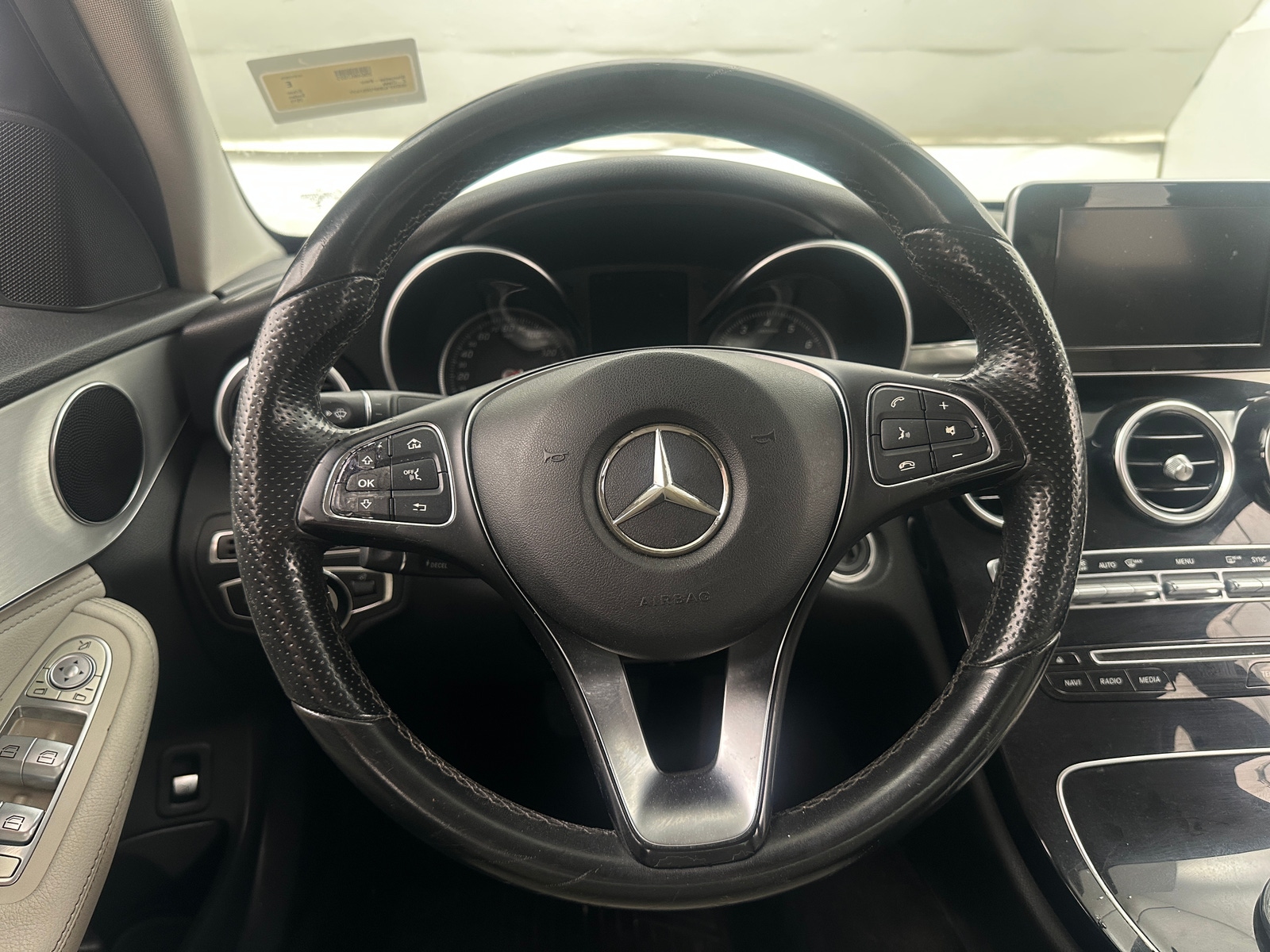 Thumbnail: 2015 Mercedes-Benz C-Class - 4