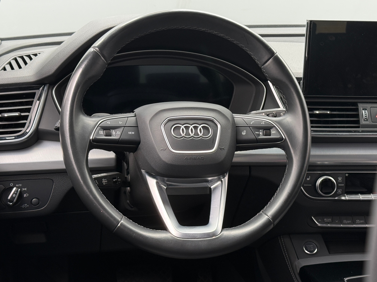 Thumbnail: 2023 Audi Q5 - 4