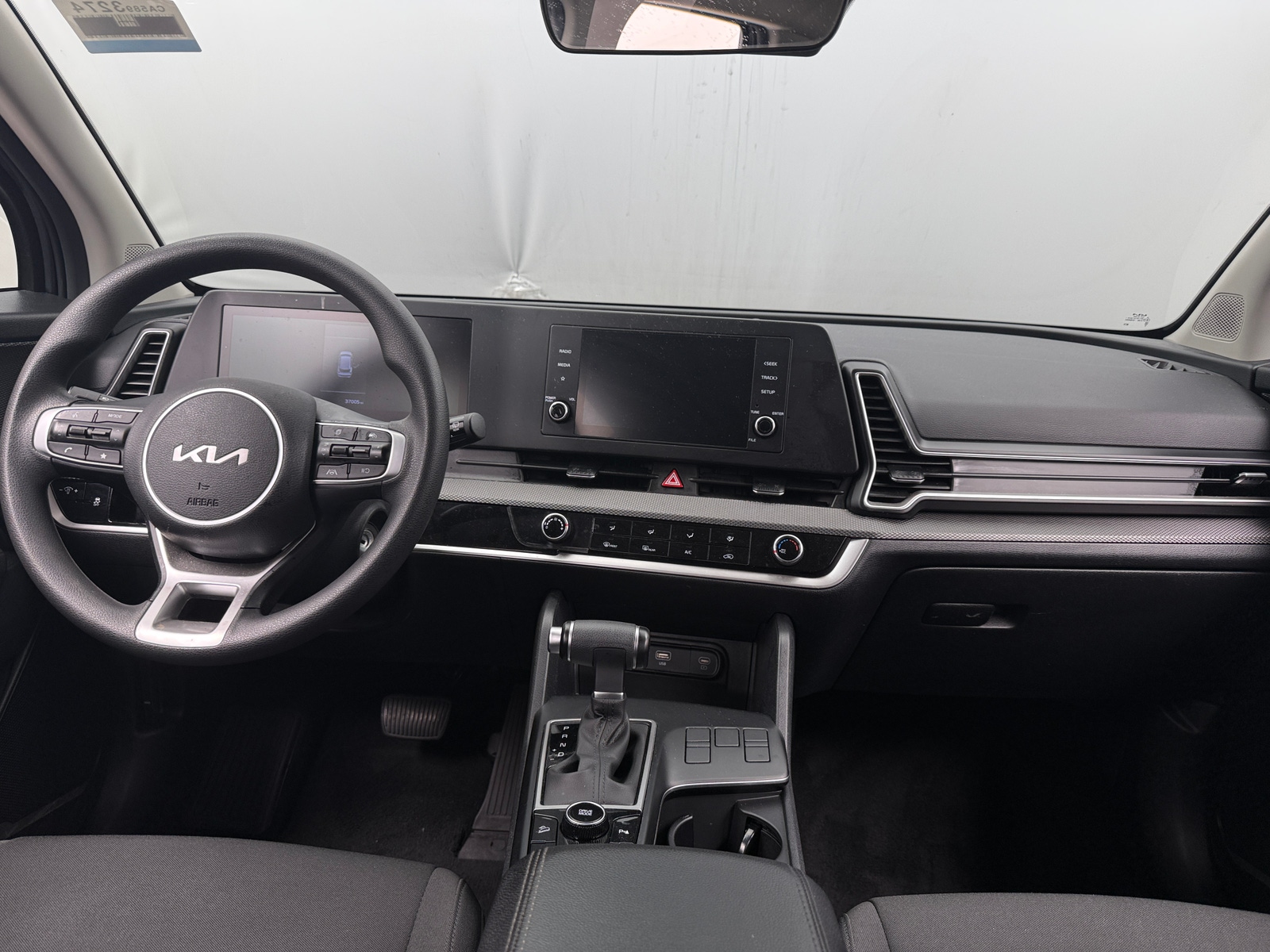 Thumbnail: 2023 Kia Sportage - 3