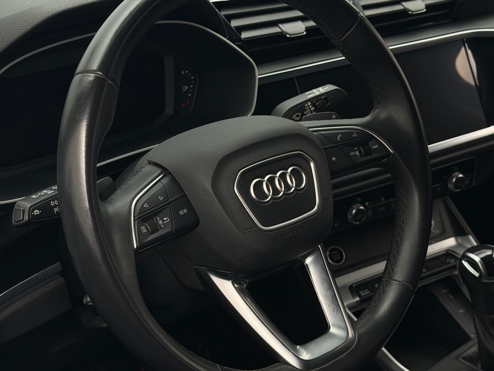 Thumbnail: 2023 Audi Q3 - 4