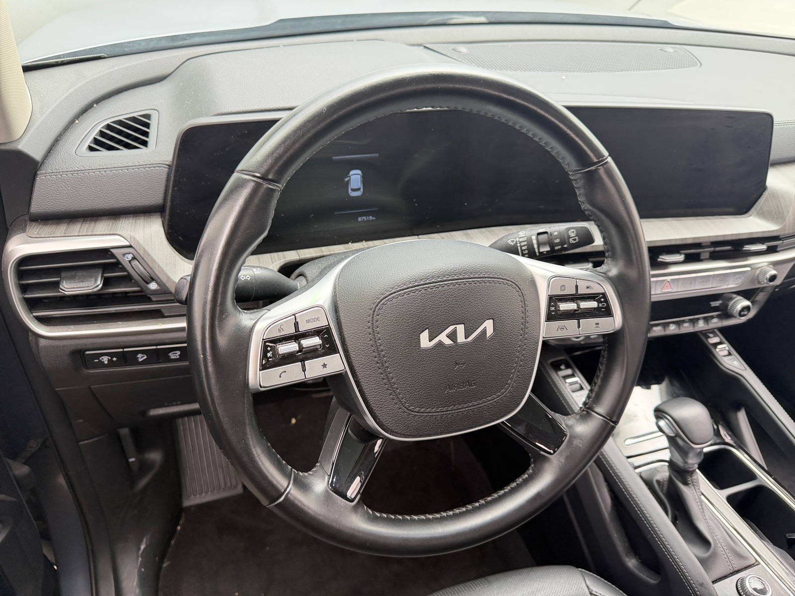 Thumbnail: 2023 Kia Telluride - 4
