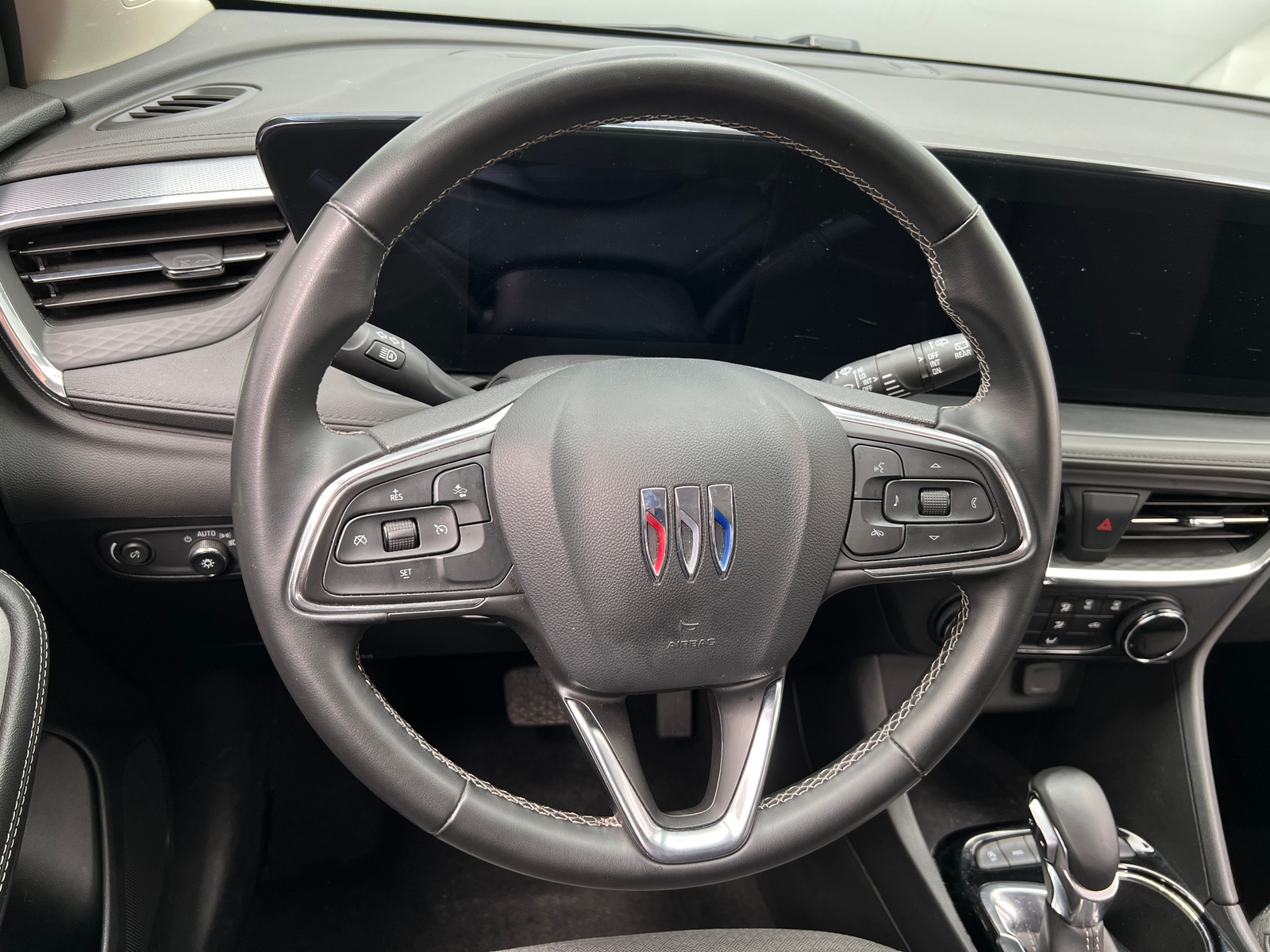 Thumbnail: 2025 Buick Encore GX - 5