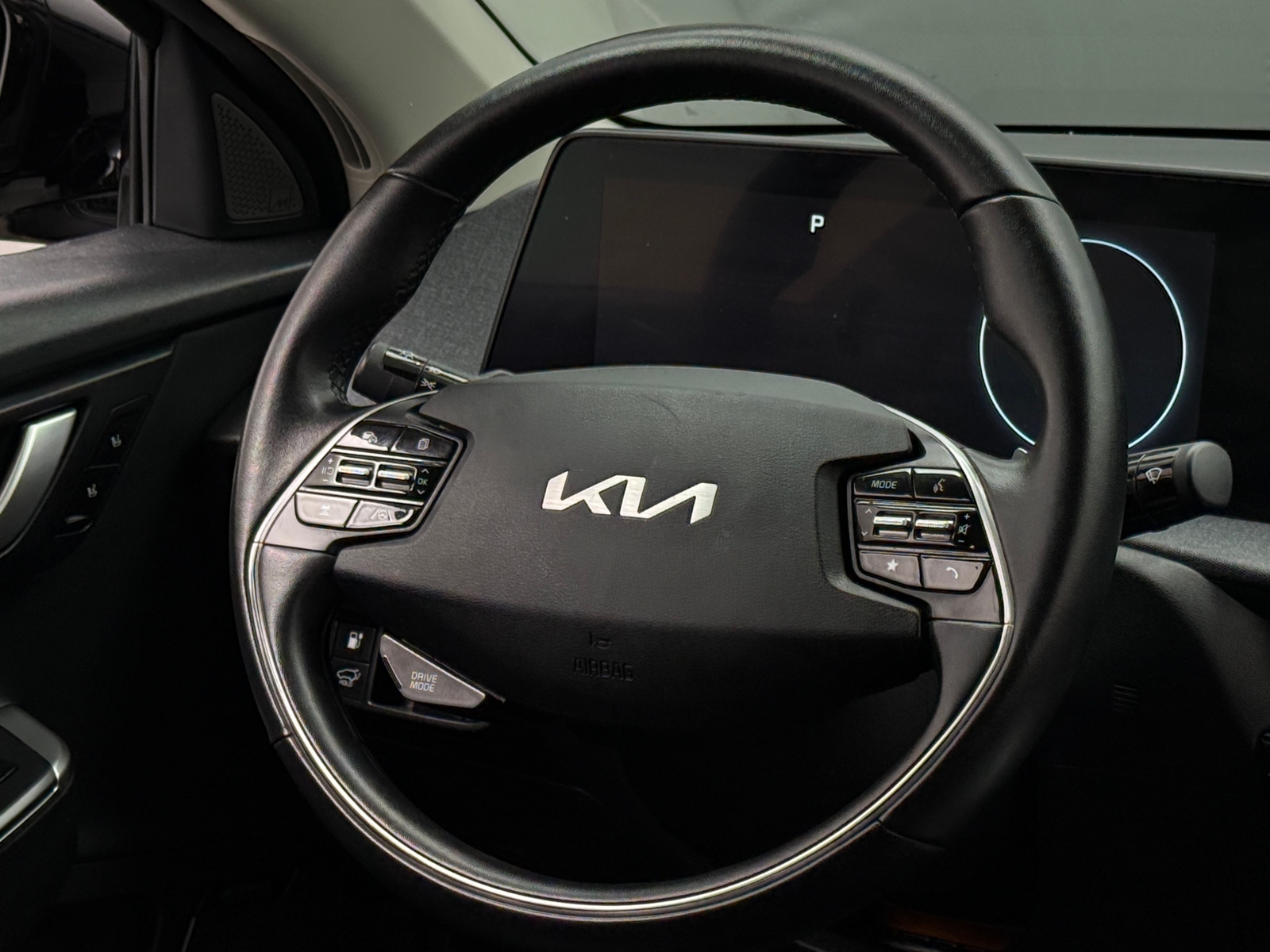 Thumbnail: 2023 Kia EV6 - 4